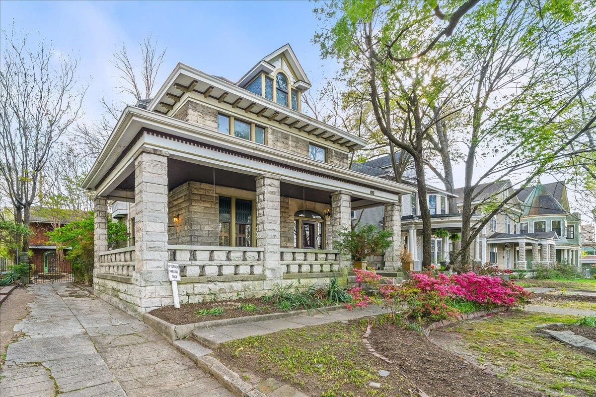 1429 Madison Ave Property Photo 4
