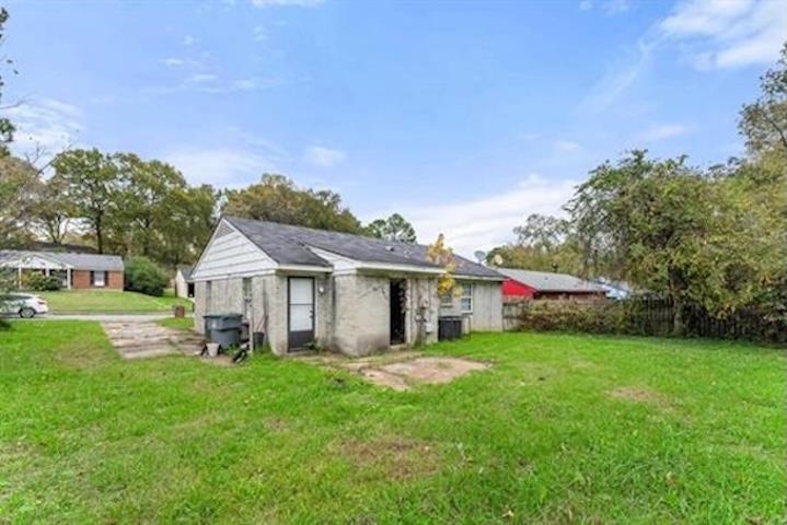 2189 Lisa Ave Property Photo 3