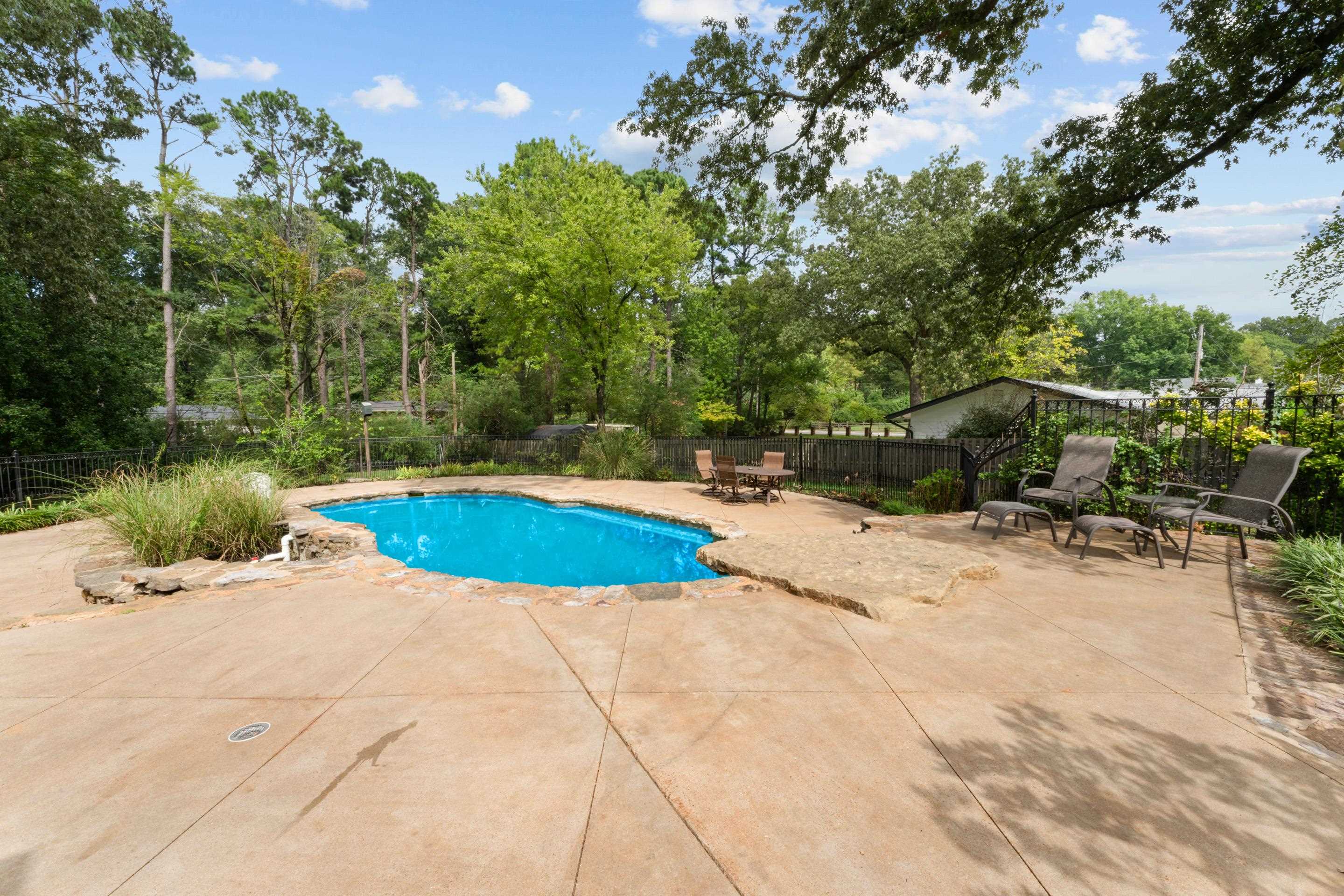 5360 Normandy Ave Property Photo 6