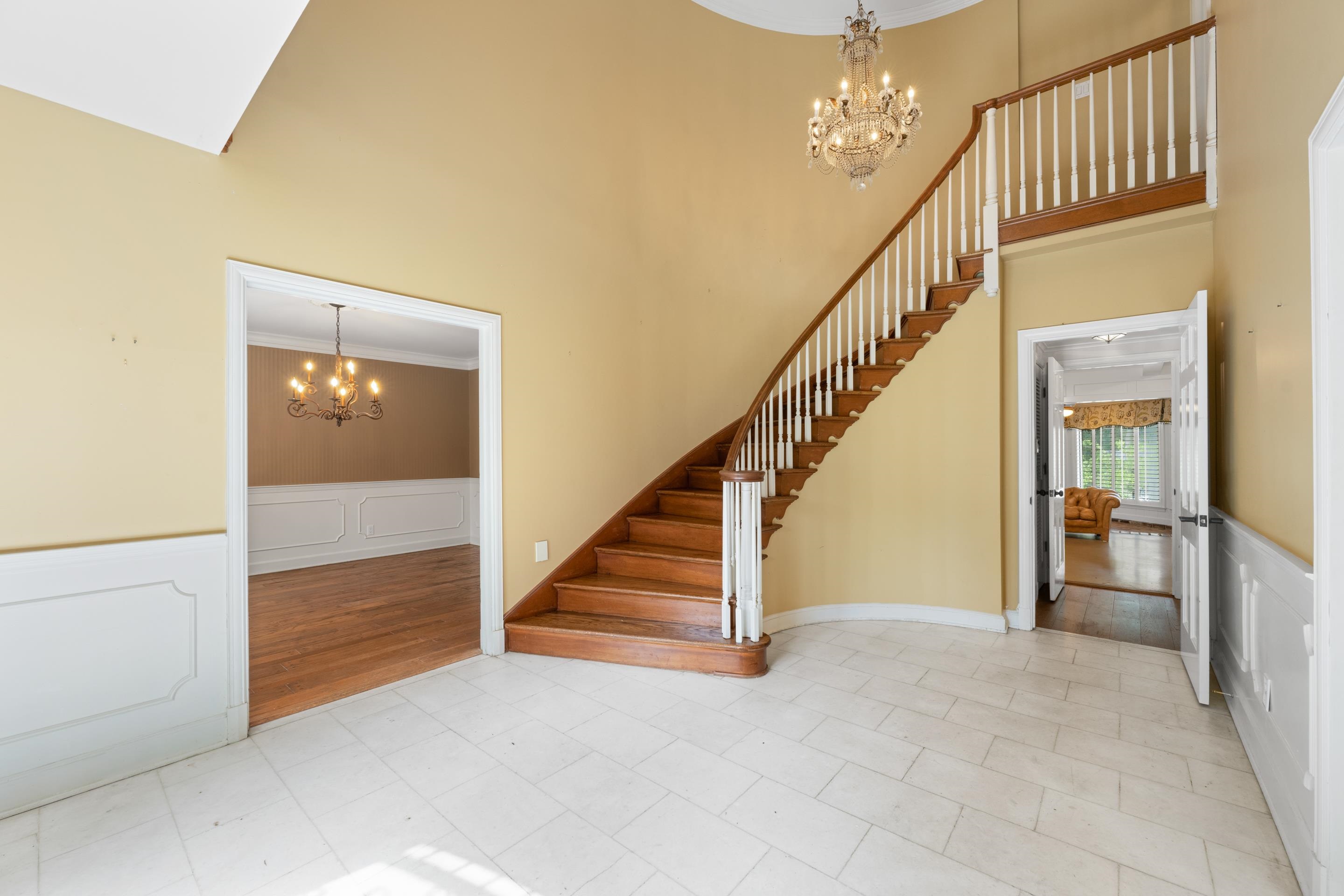 5360 Normandy Ave Property Photo 9