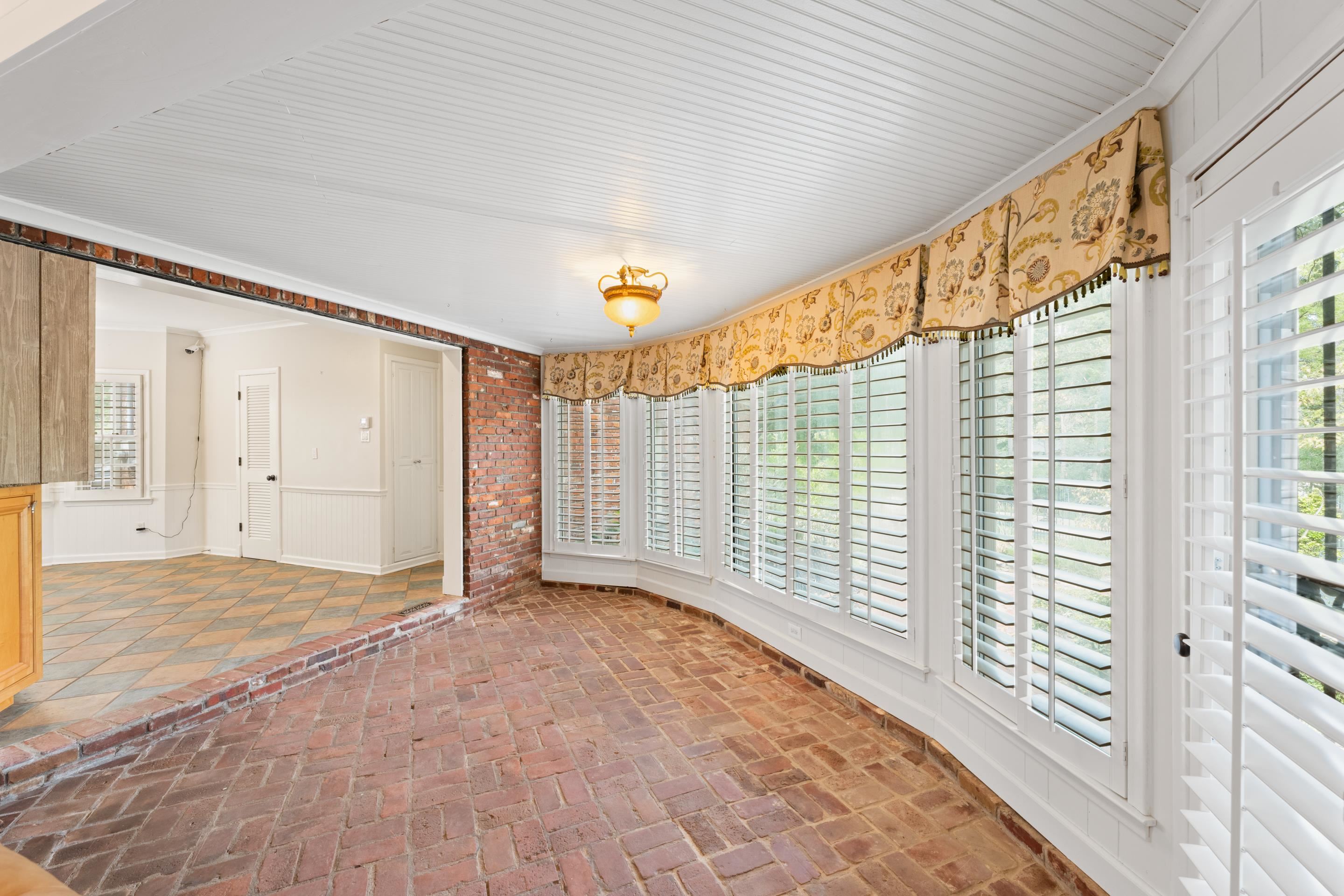5360 Normandy Ave Property Photo 27