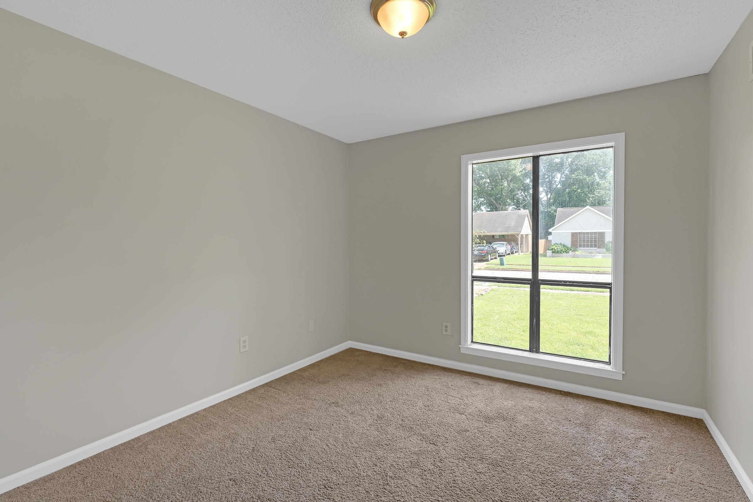 6128 Raintree Dr Property Photo 18