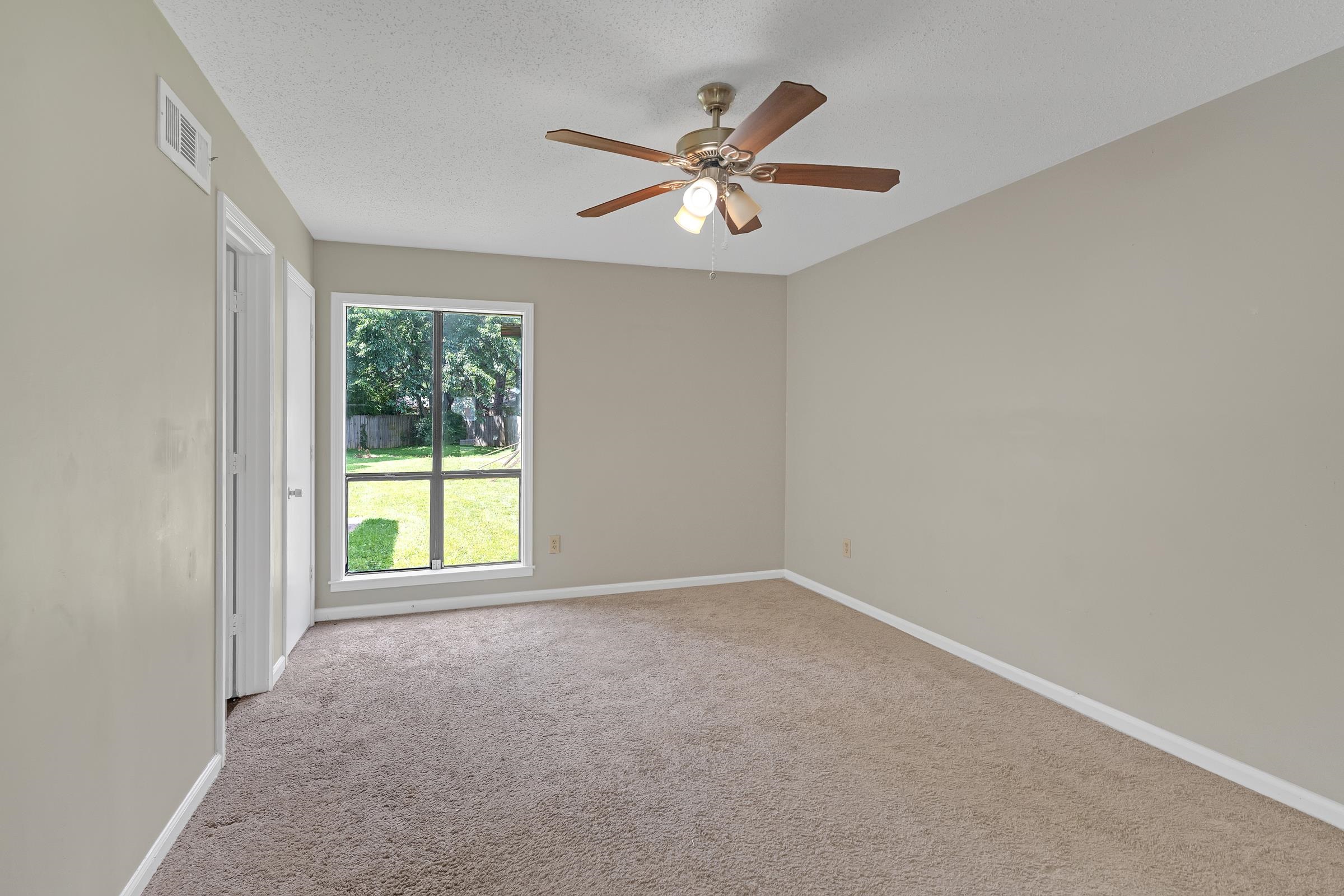 6128 Raintree Dr Property Photo 20