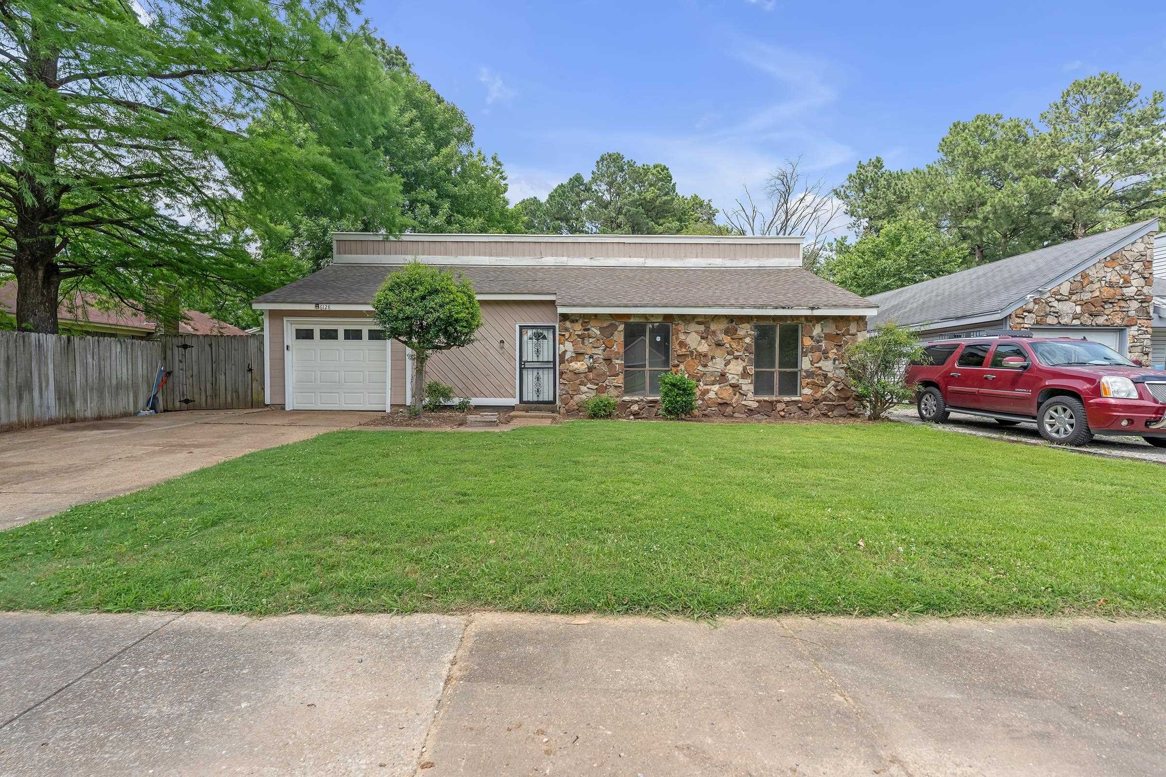 6128 Raintree Dr Property Photo 30