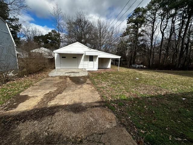 2034 Driftwood Ave Property Photo 2