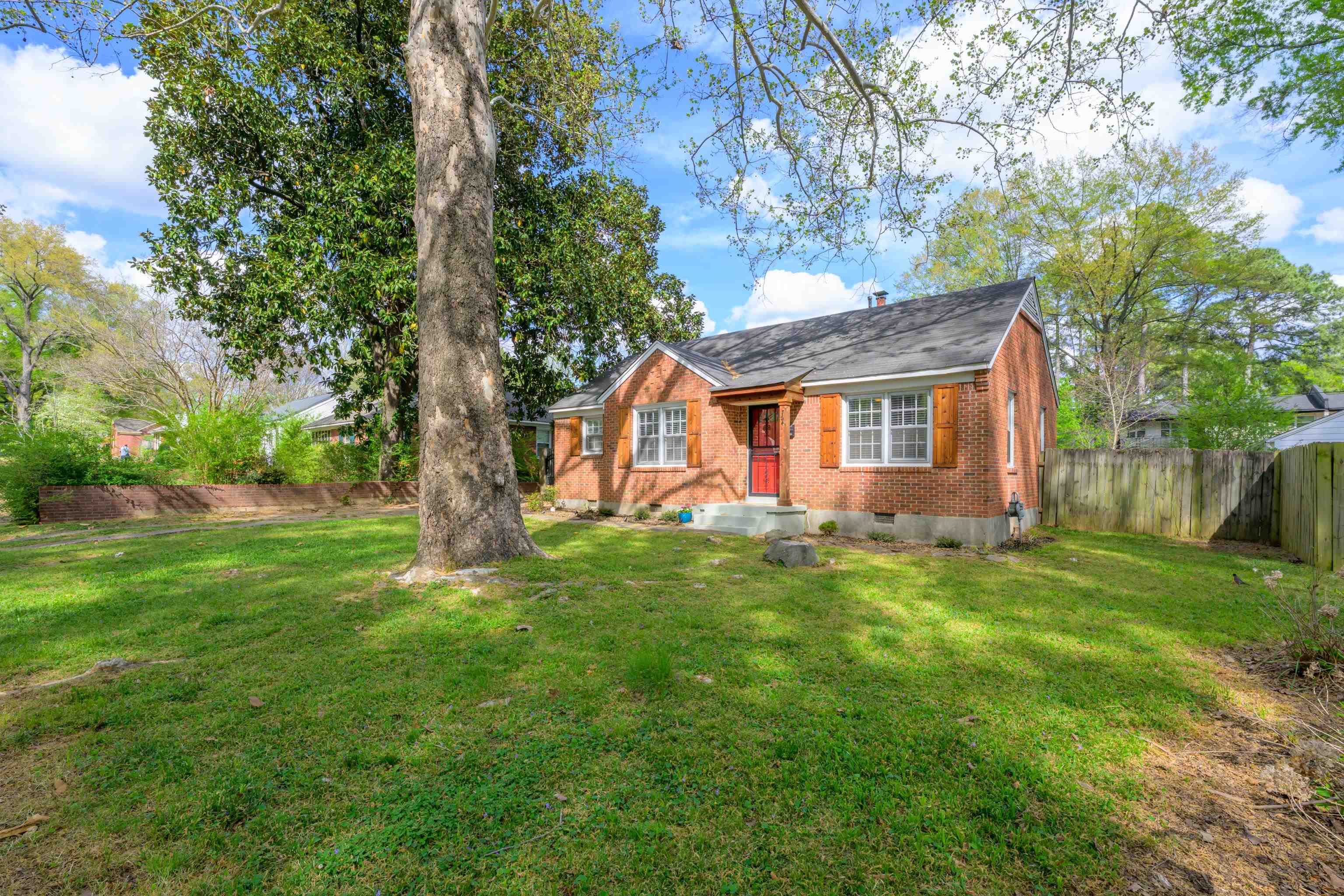 764 Moss Dr Property Photo 3