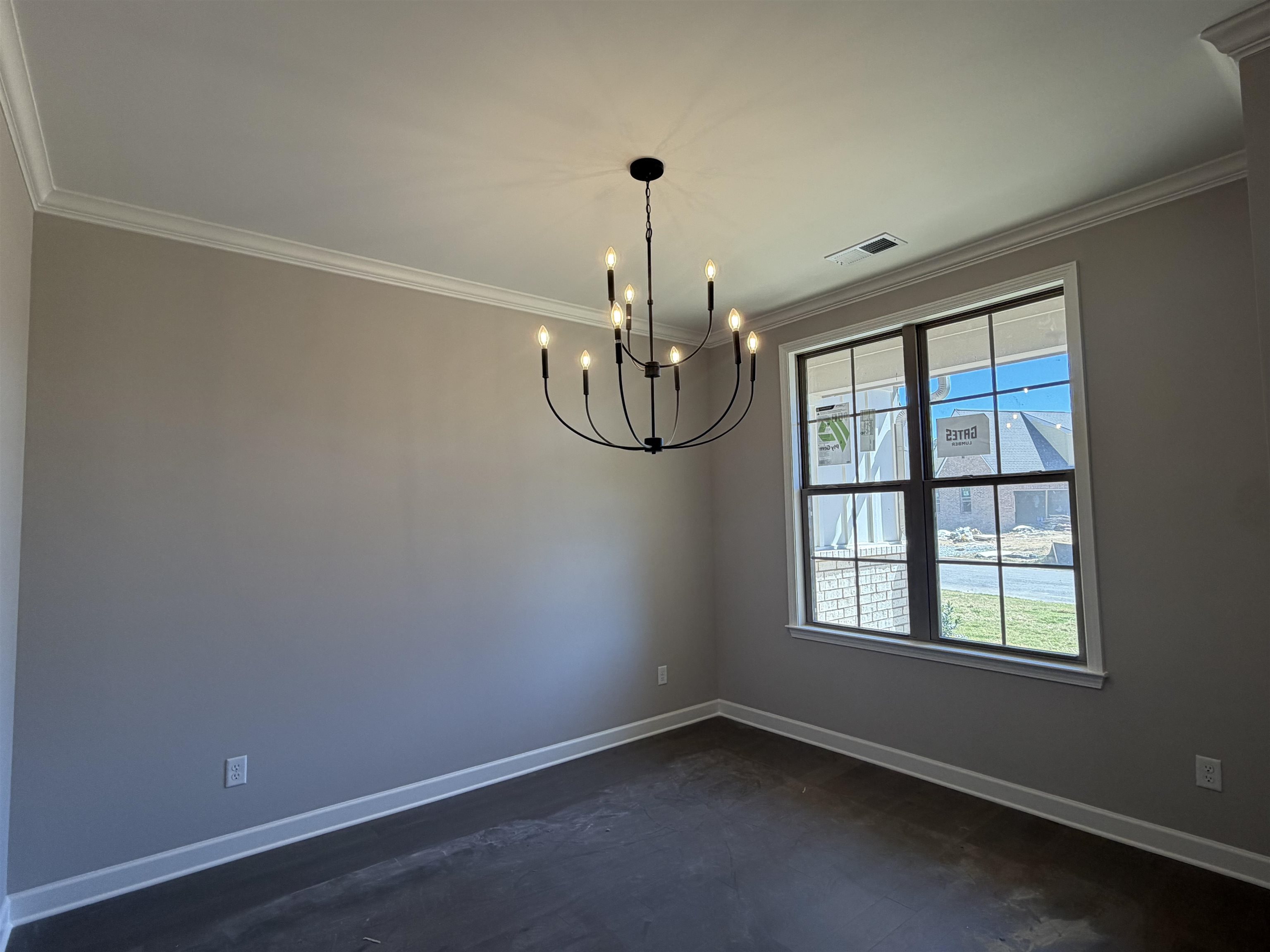 115 Rolling Hill Dr Property Photo 3