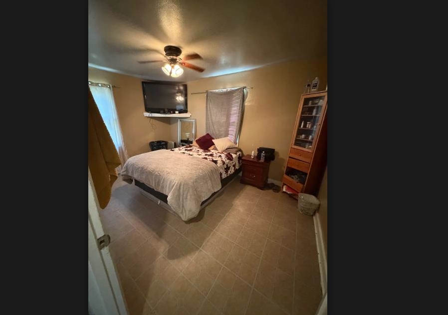 4072 Leroy Ave Property Photo 3