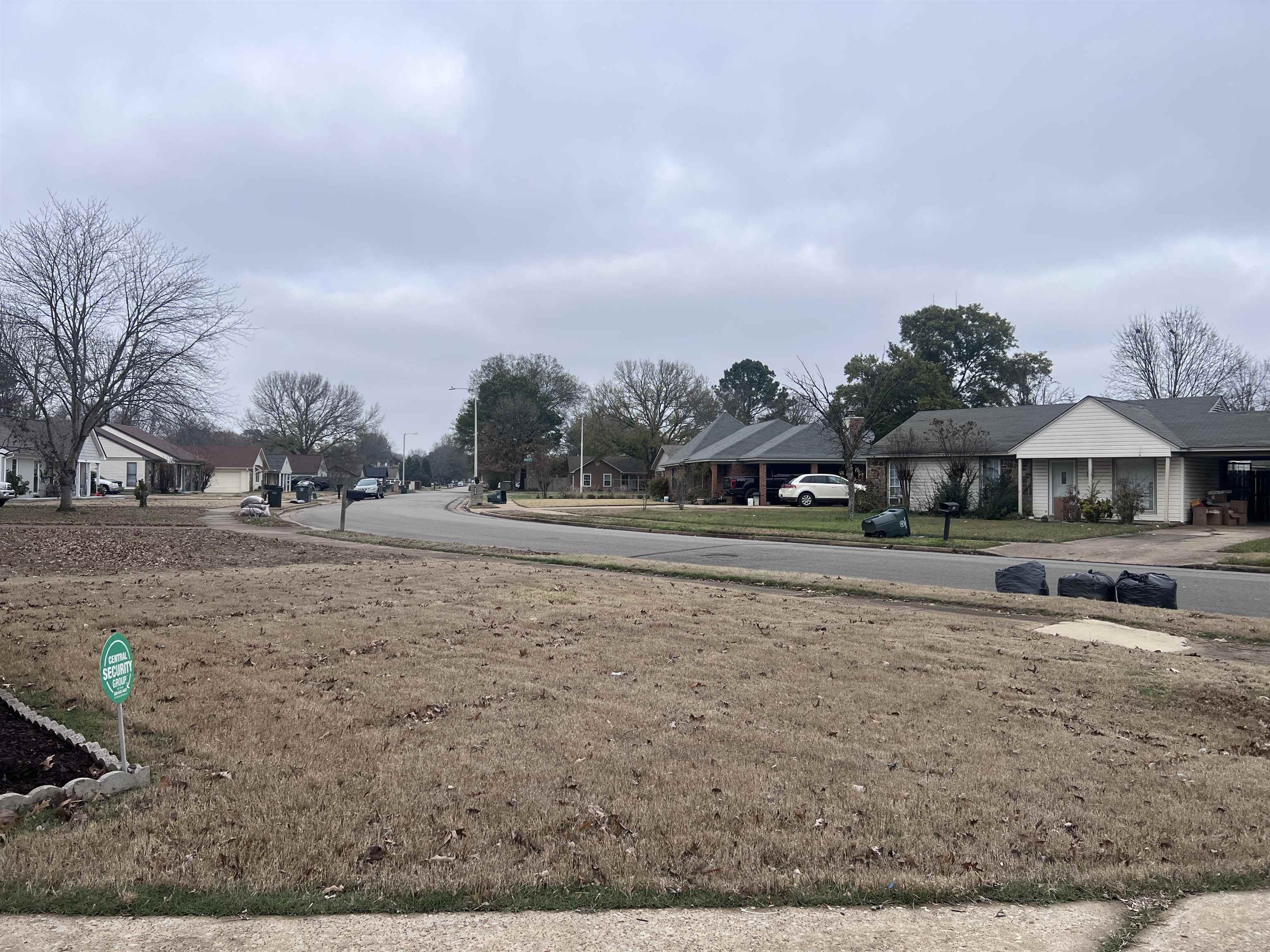 2675 Van Leer Dr Property Photo 3