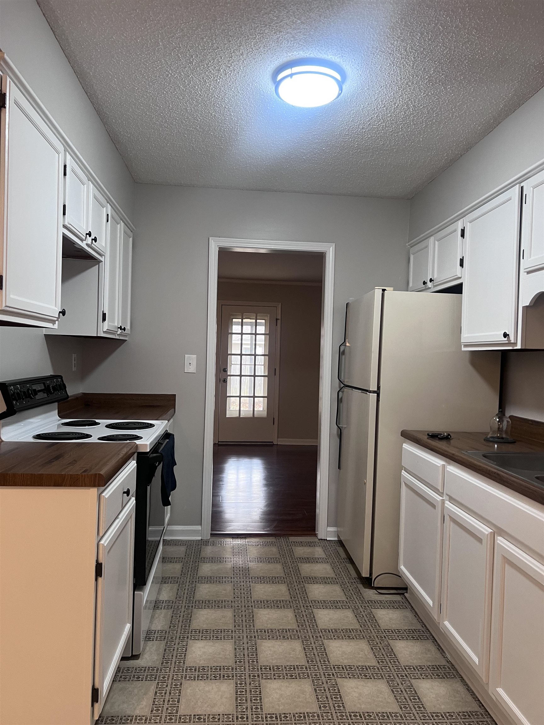2675 Van Leer Dr Property Photo 22