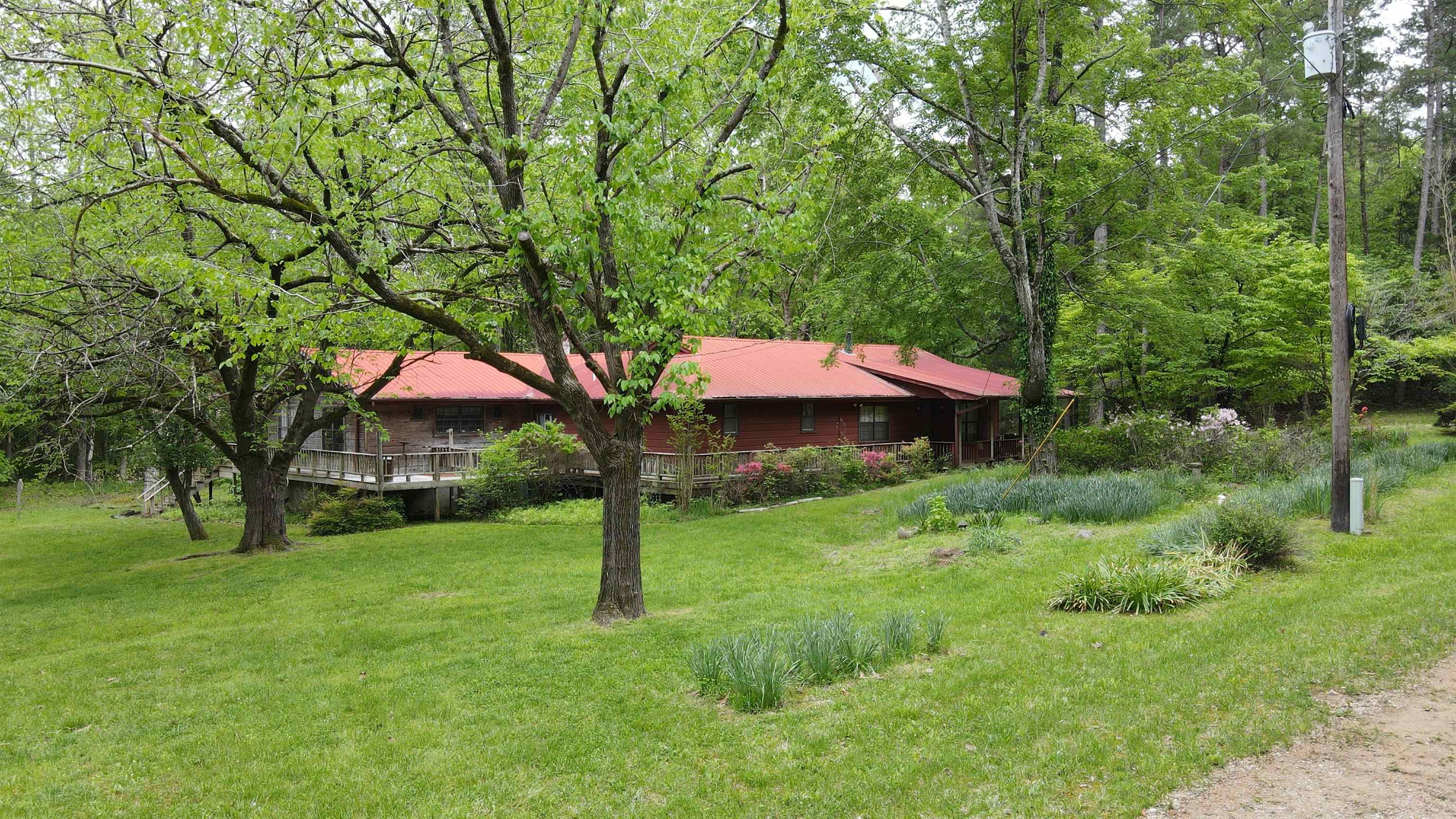 653 Ironwood Dr Property Photo 2