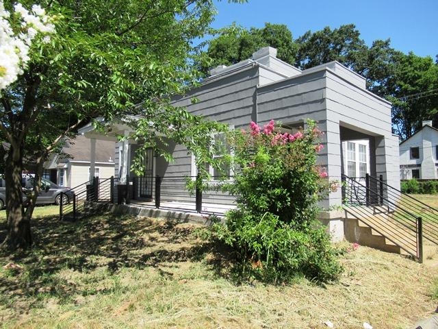 1664 Nelson Ave Property Photo 4