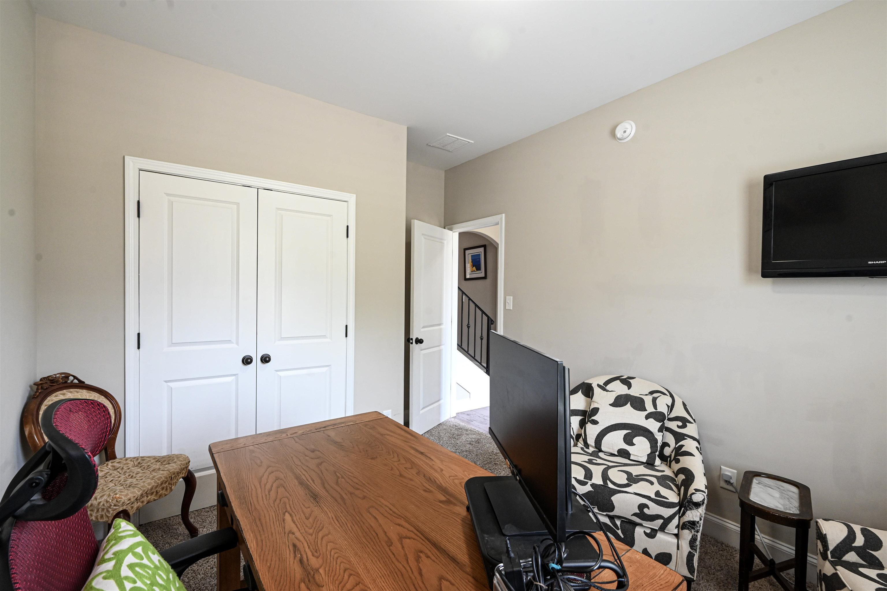 110 Laurel Glen Dr Property Photo 6