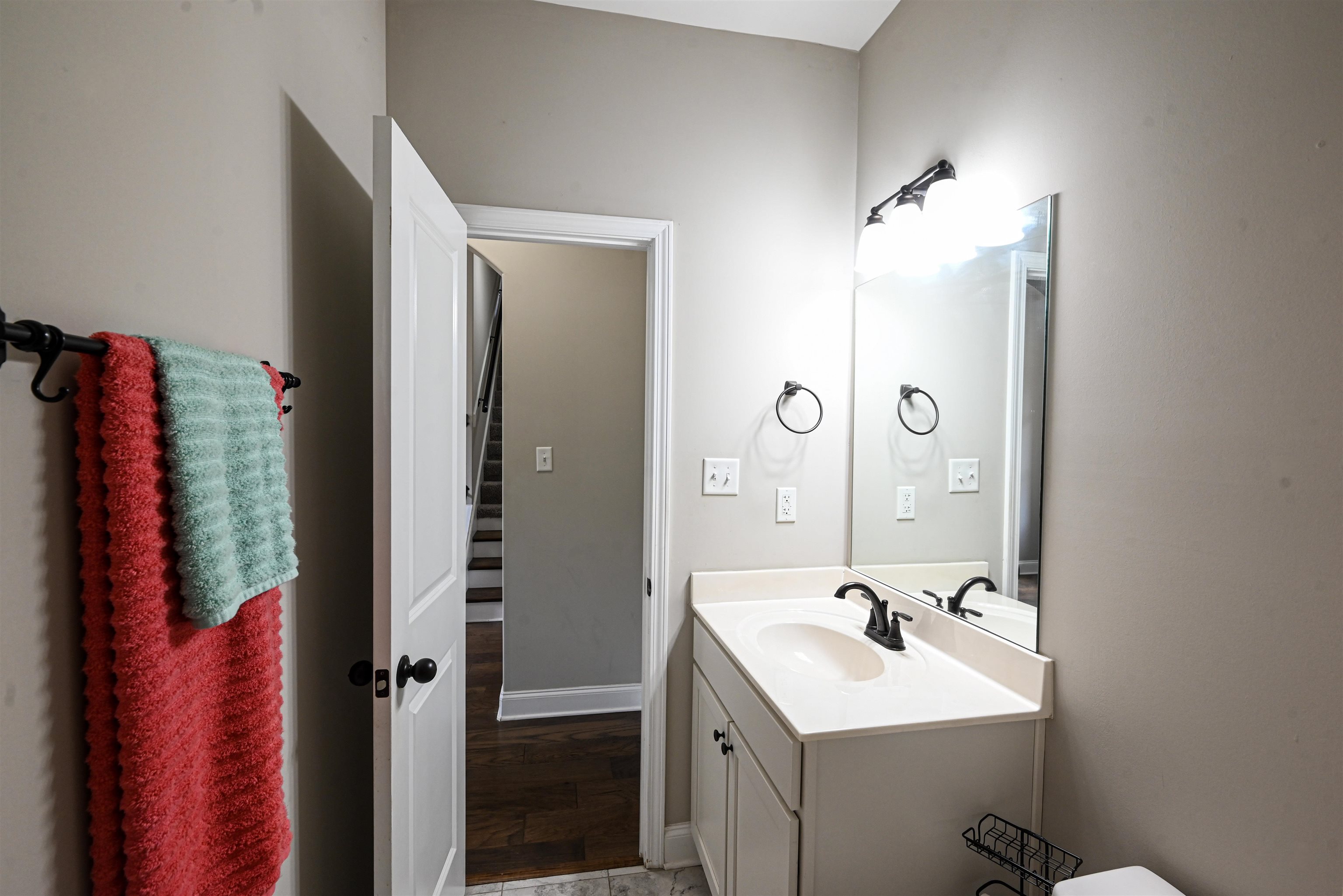 110 Laurel Glen Dr Property Photo 7