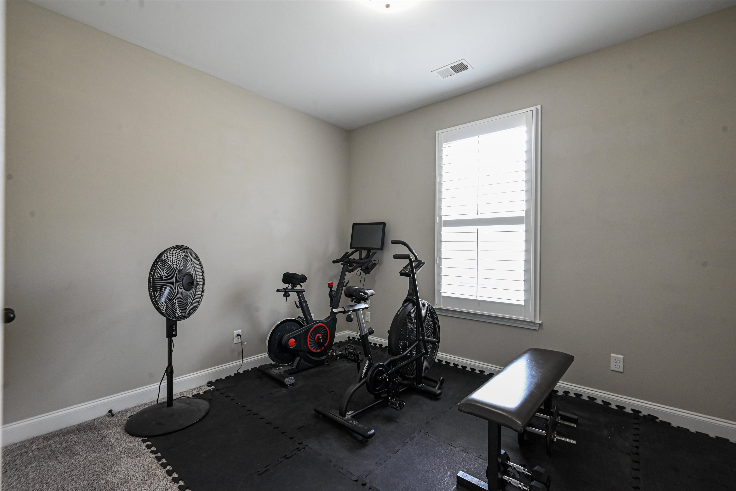110 Laurel Glen Dr Property Photo 8