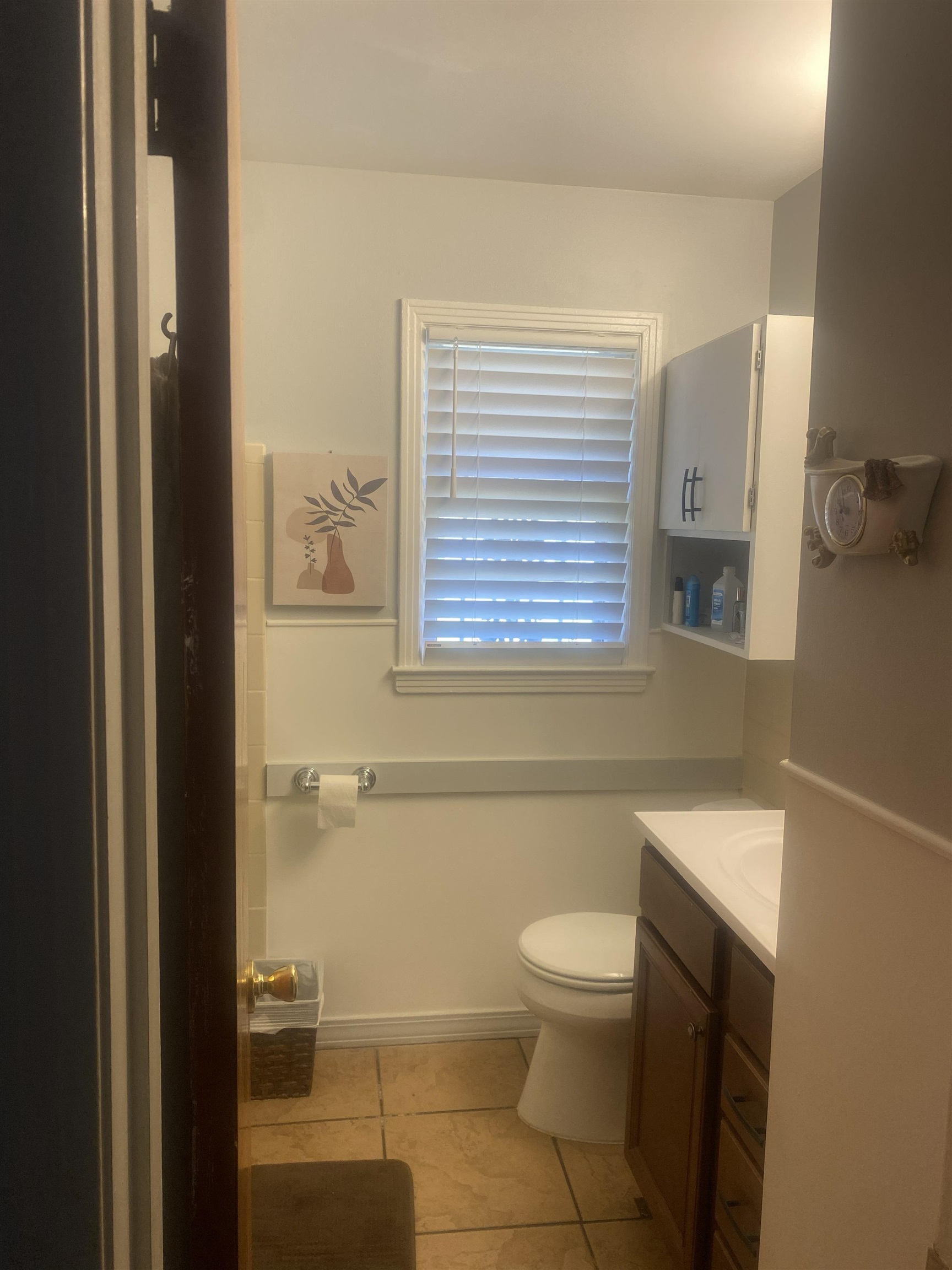 370 Lillian Dr Property Photo 8