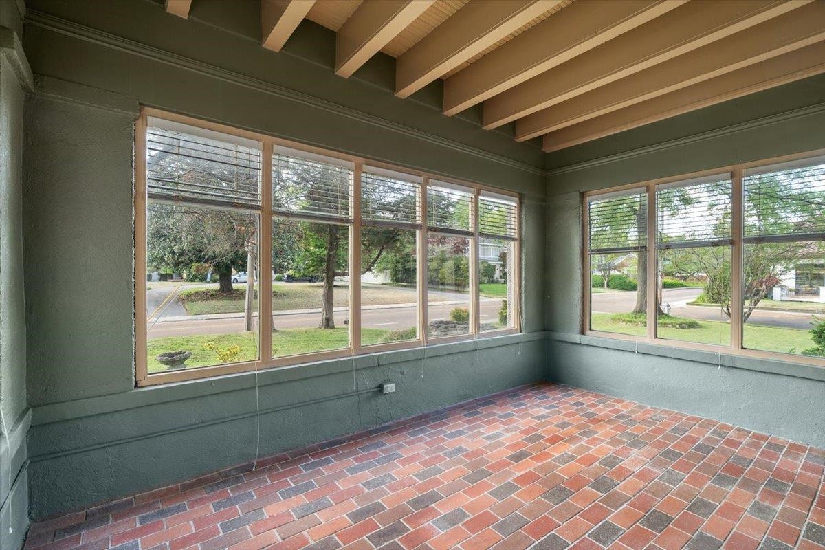 660 S Mclean Blvd Property Photo 14