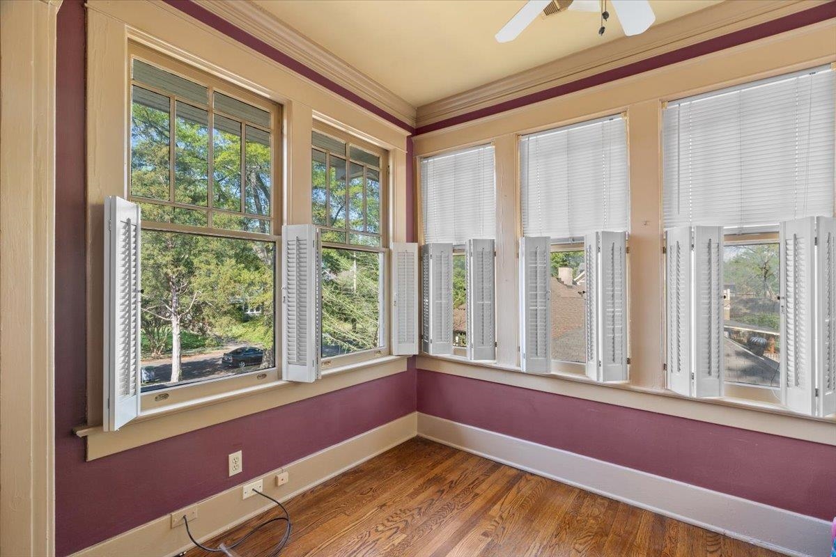 660 S Mclean Blvd Property Photo 21