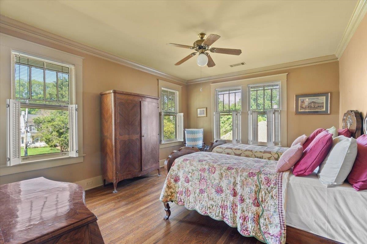 660 S Mclean Blvd Property Photo 22