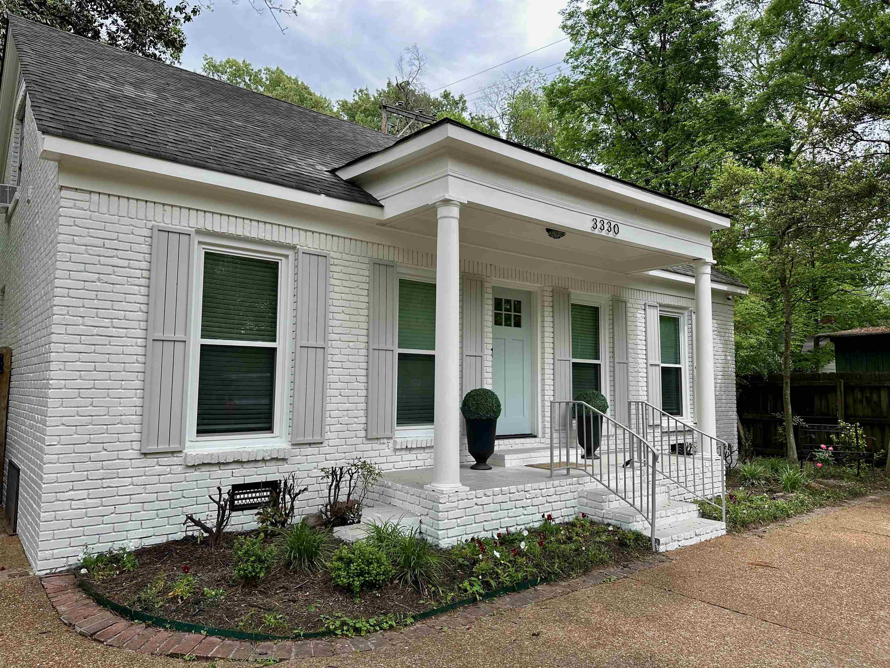 3330 MIDLAND AVE Property Photo 1