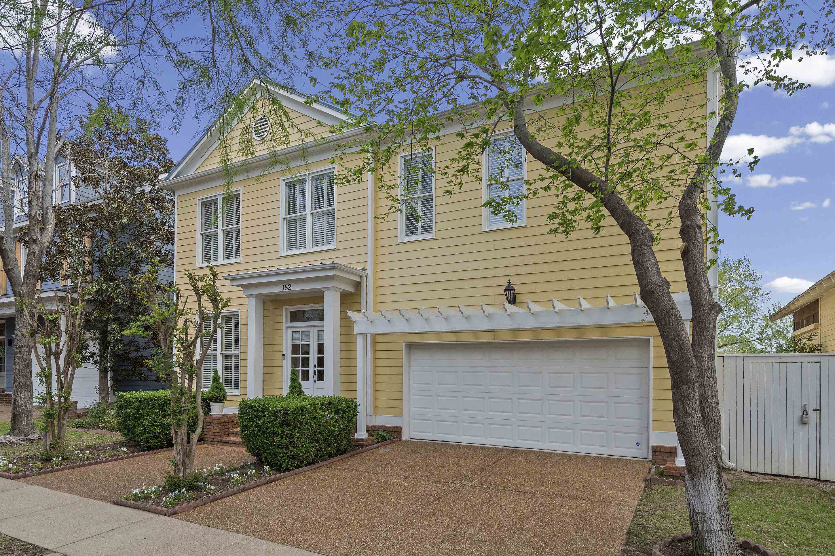 182 HARBOR ISLE CIR Property Photo 1