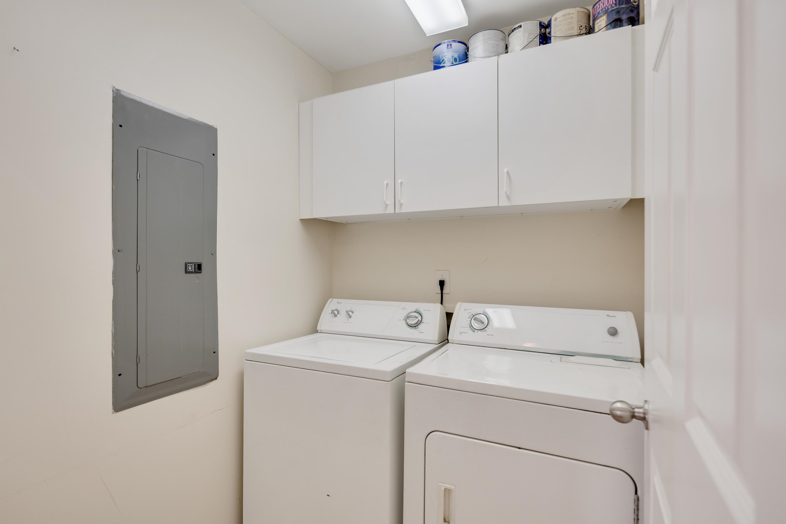 21 Mina Ave 309 Property Photo 22