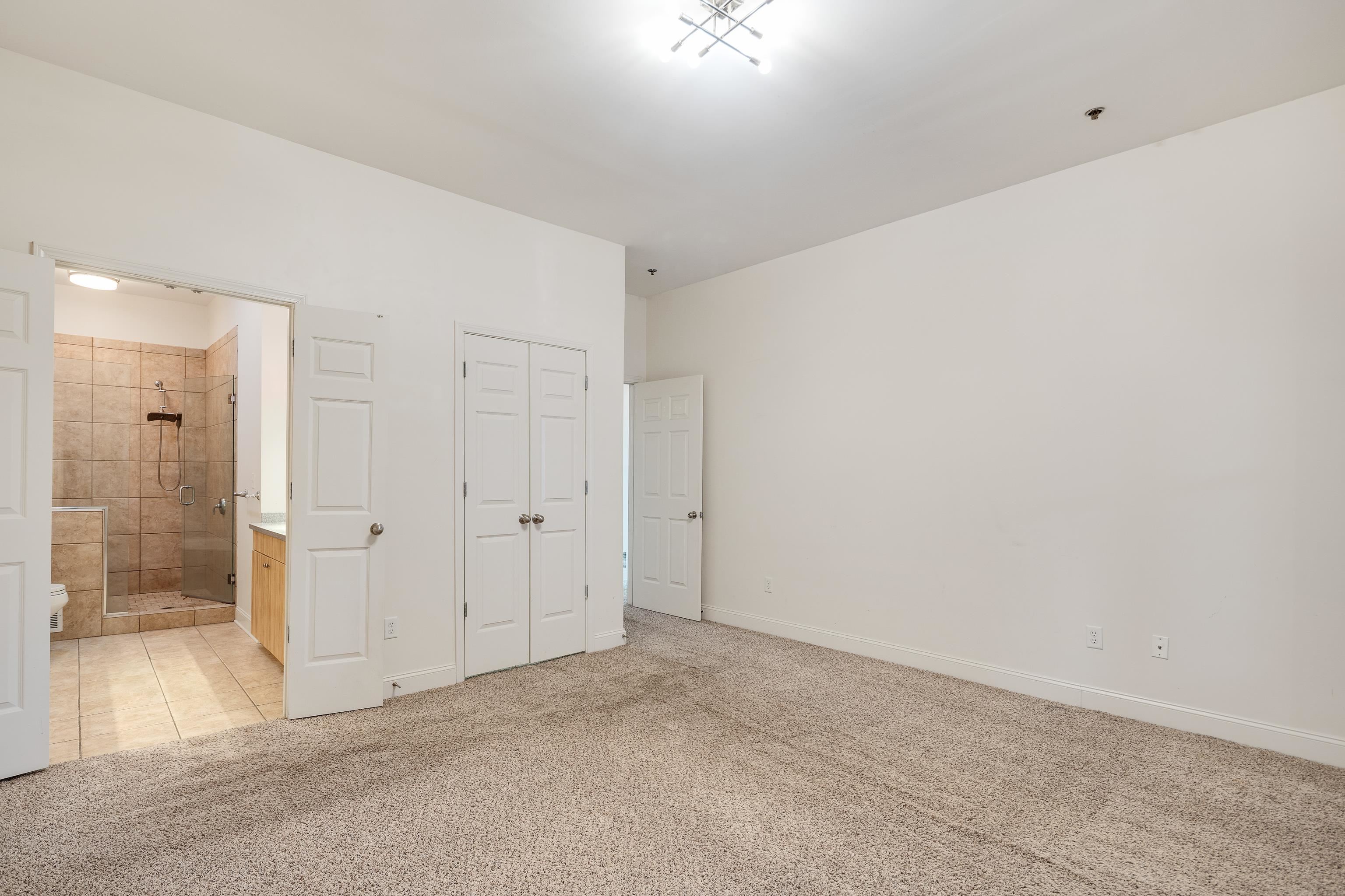 21 Mina Ave 309 Property Photo 25