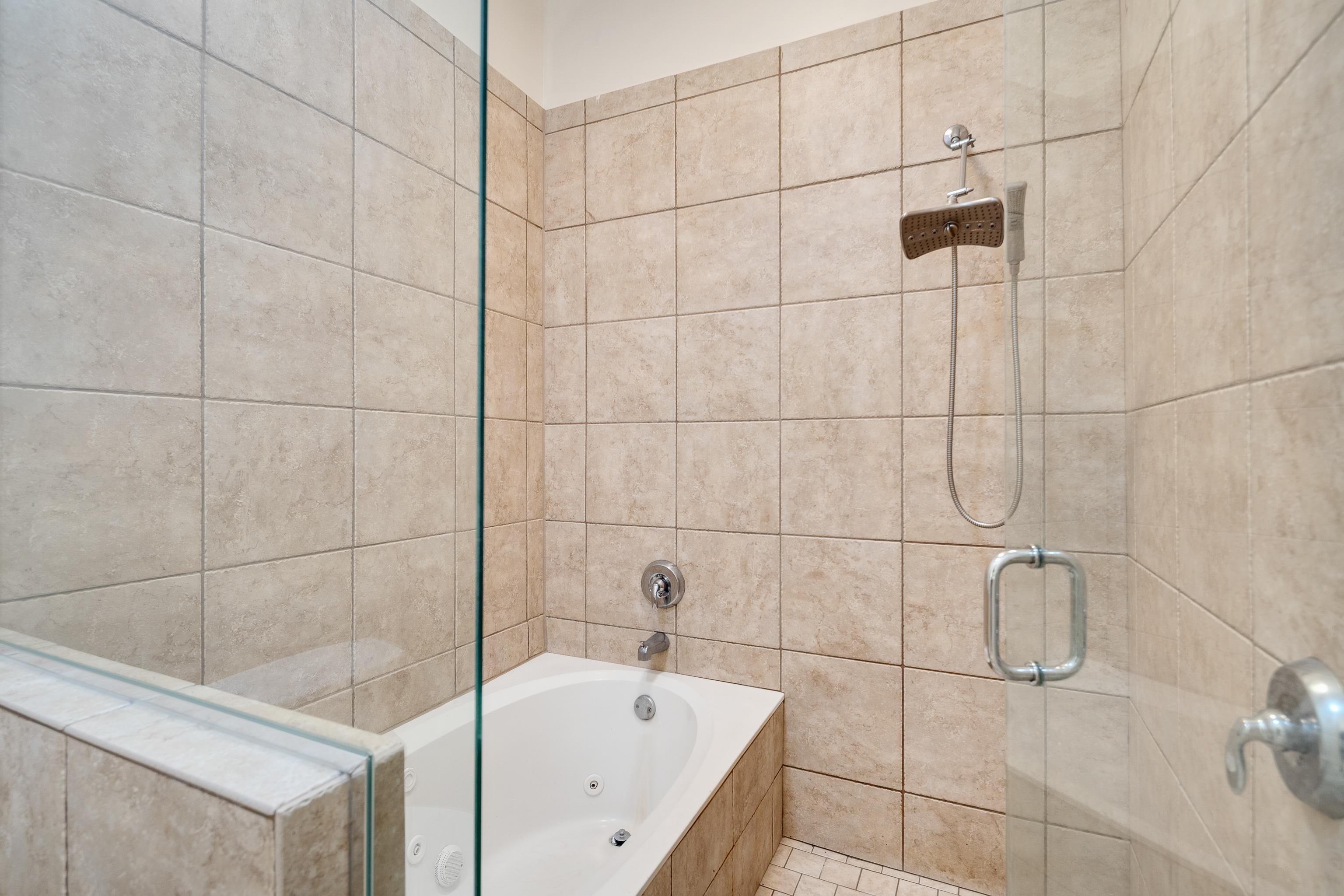21 Mina Ave 309 Property Photo 28