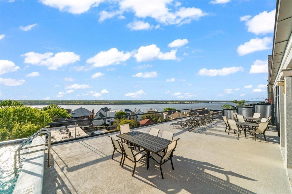 505 Tennessee St 309 Property Photo 4