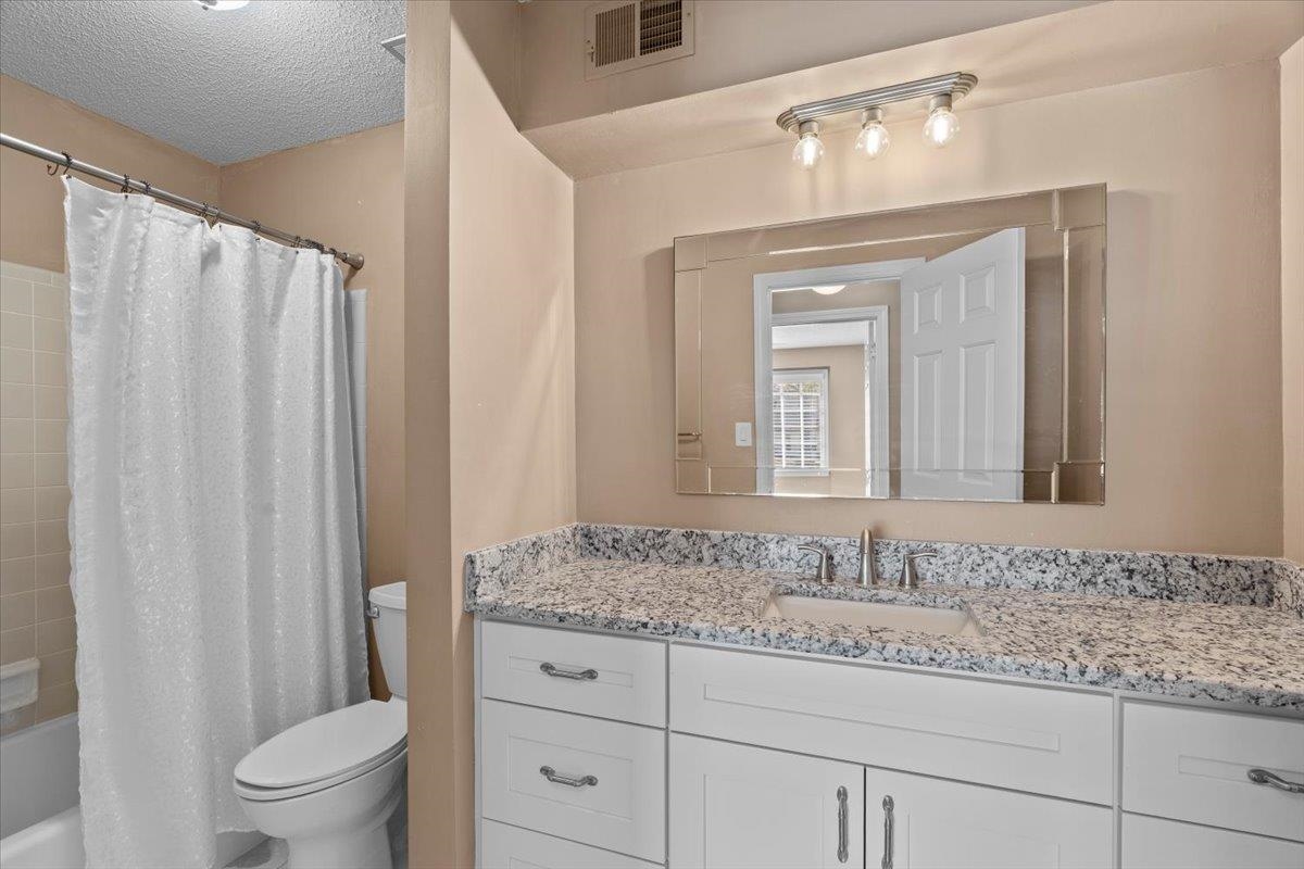 7764 Cross Village Dr Property Photo 14