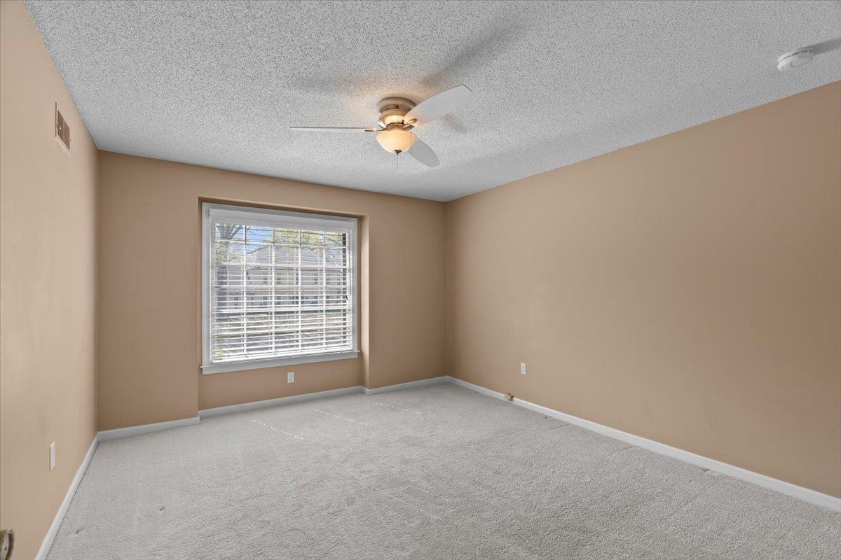 7764 Cross Village Dr Property Photo 17