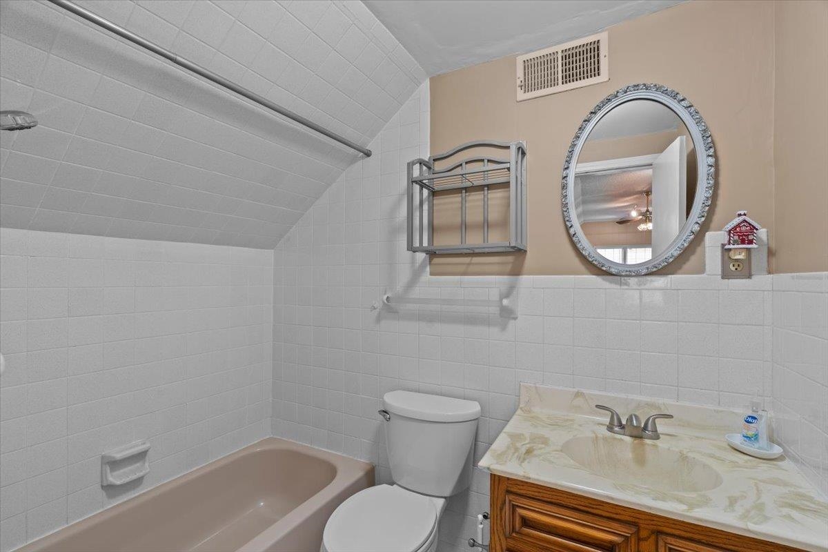 7764 Cross Village Dr Property Photo 24