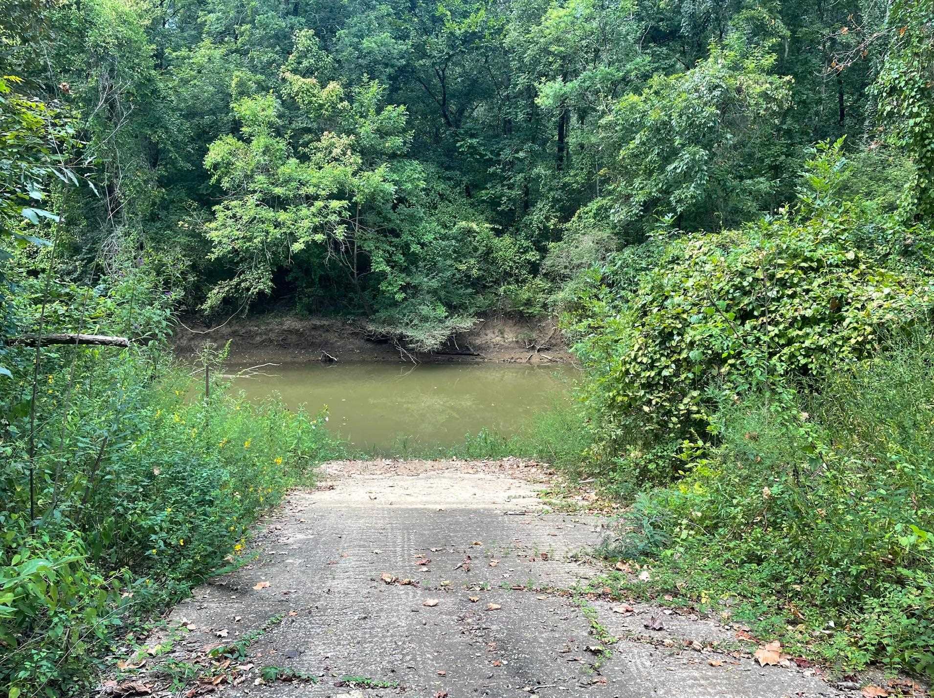 105 & 106 Towboat Ln Property Photo 18