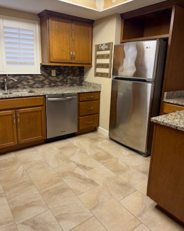 806 Thistledown Dr 1303 Property Photo 12
