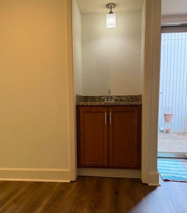 806 Thistledown Dr 1303 Property Photo 17