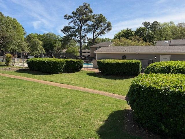 806 Thistledown Dr 1303 Property Photo 33