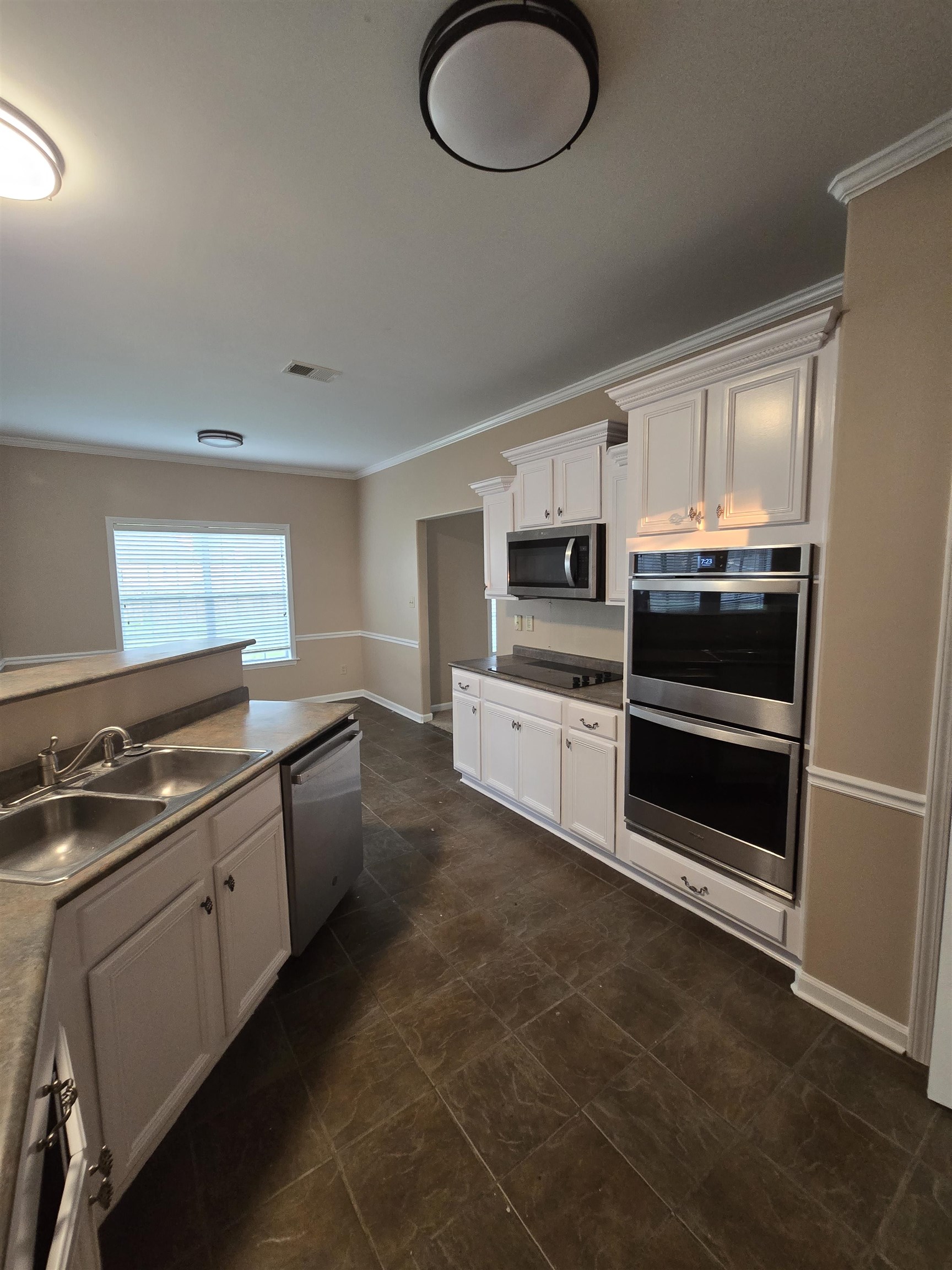 5186 Guffin Road Rd Property Photo 5