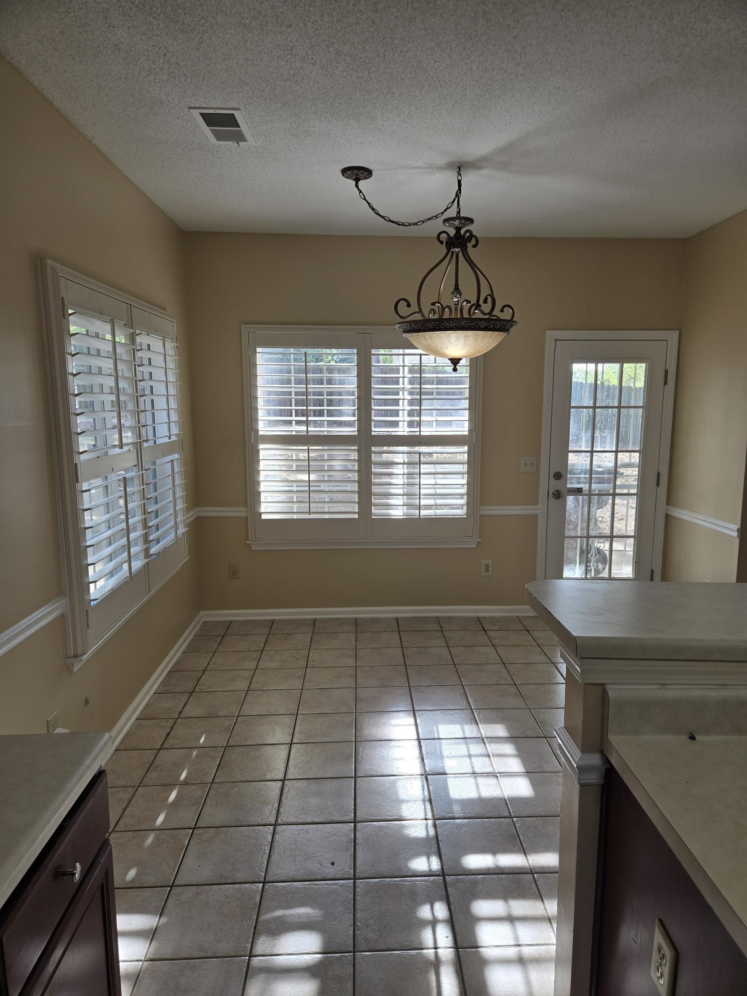 4860 Rivercrest Ln Property Photo 9