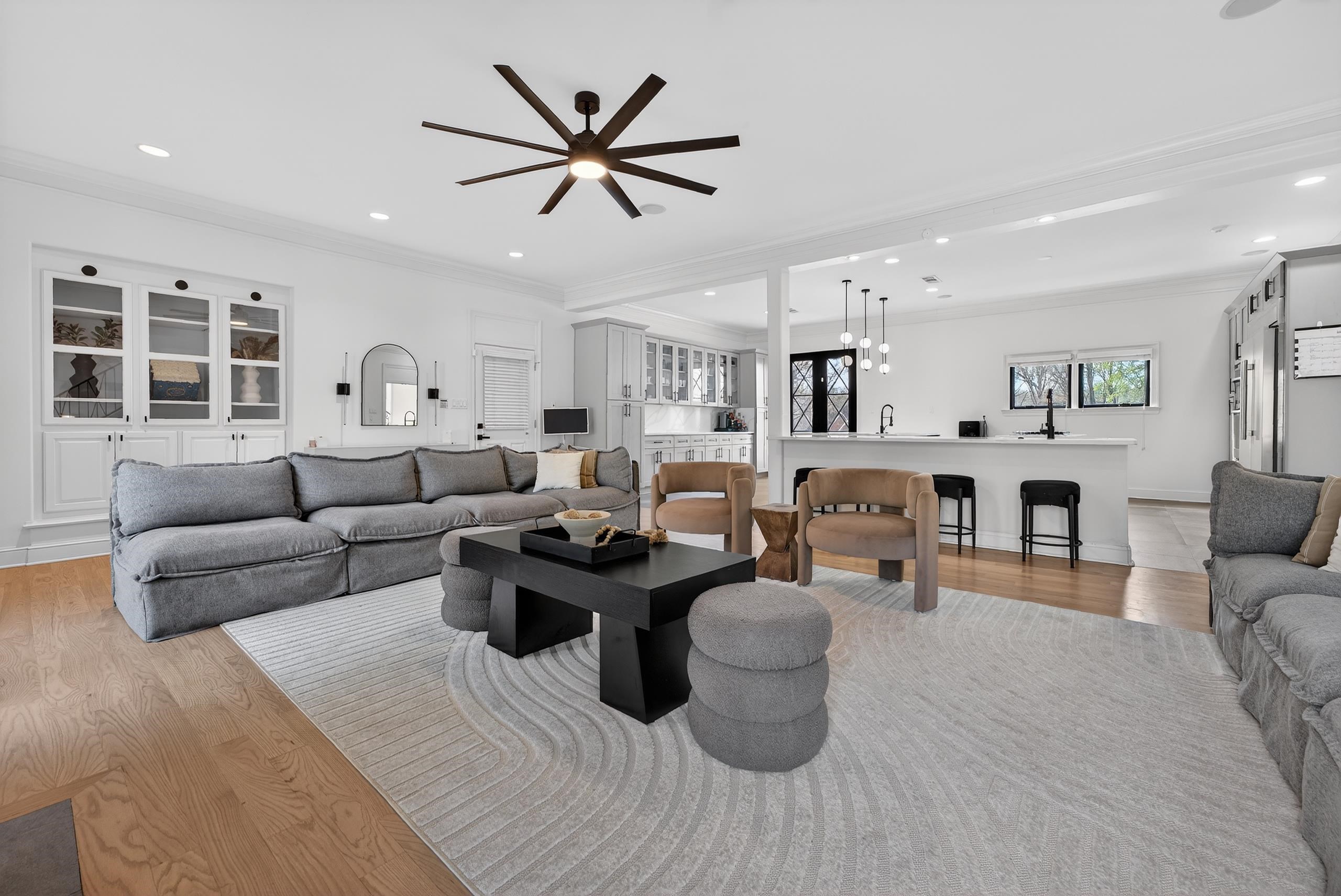 9376 Forest Wind Cv Property Photo 7