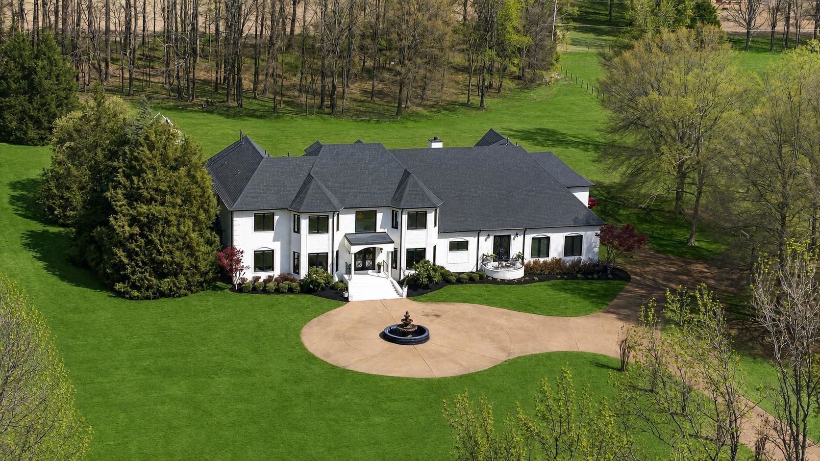 9376 Forest Wind Cv Property Photo 35