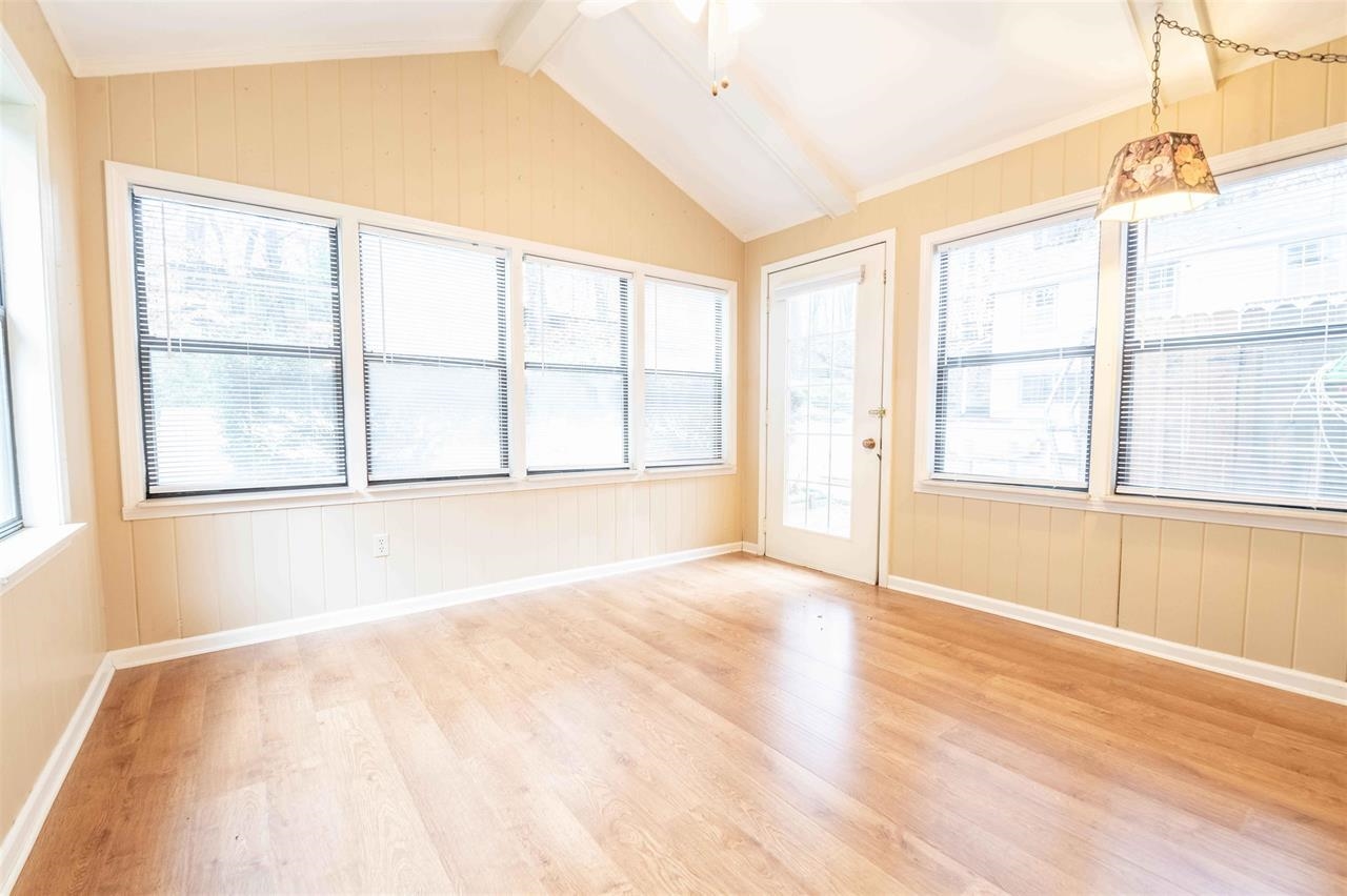 8497 Bergen Cv Property Photo 18