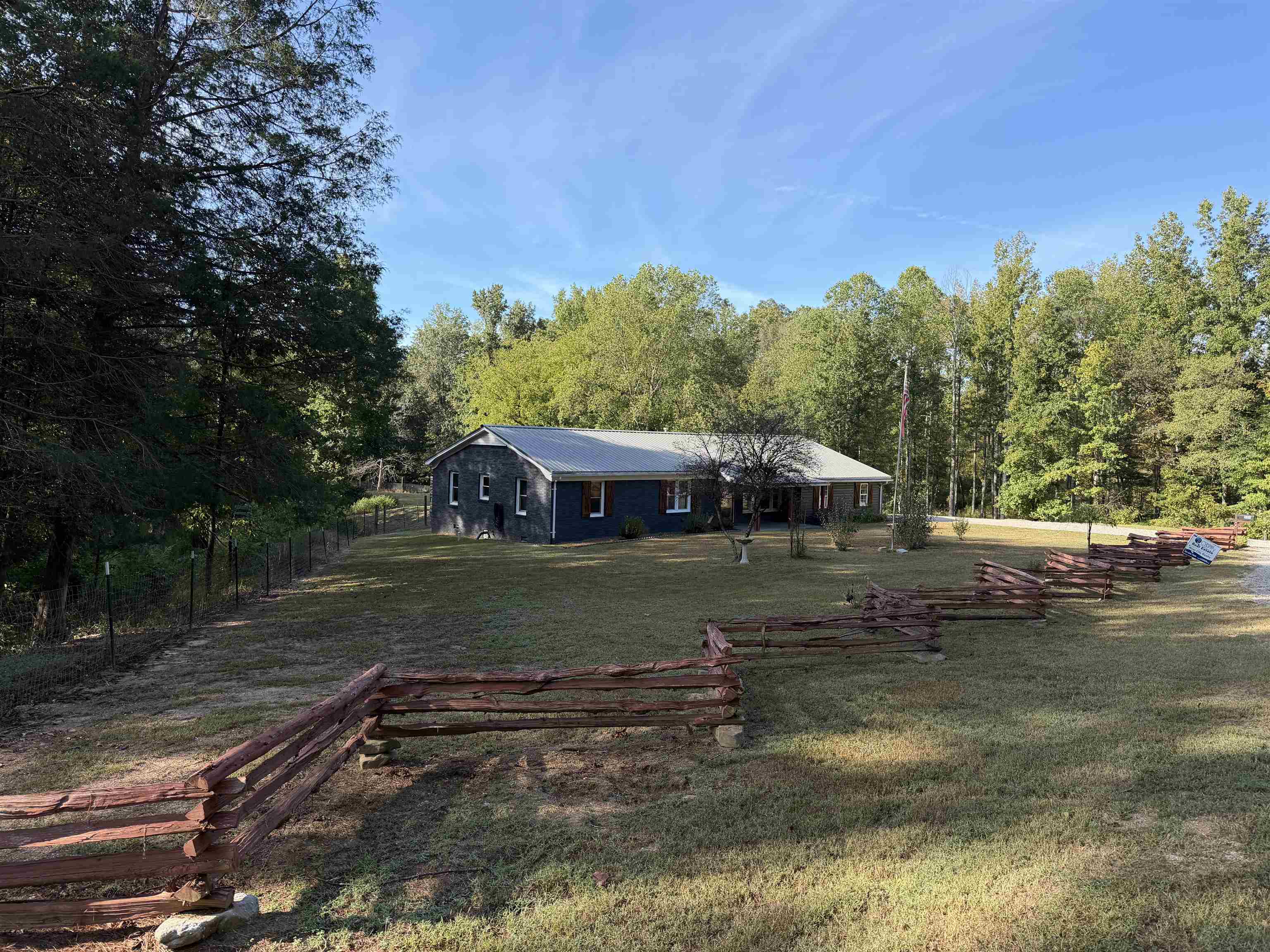 940 Old Lula Rd Property Photo 1