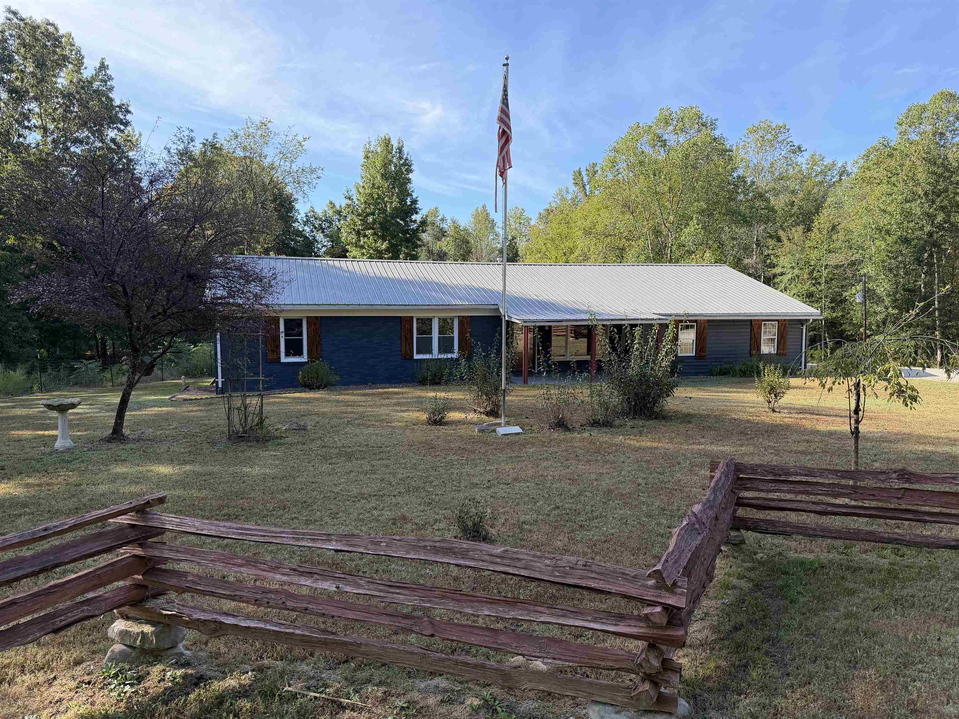 940 Old Lula Rd Property Photo 3