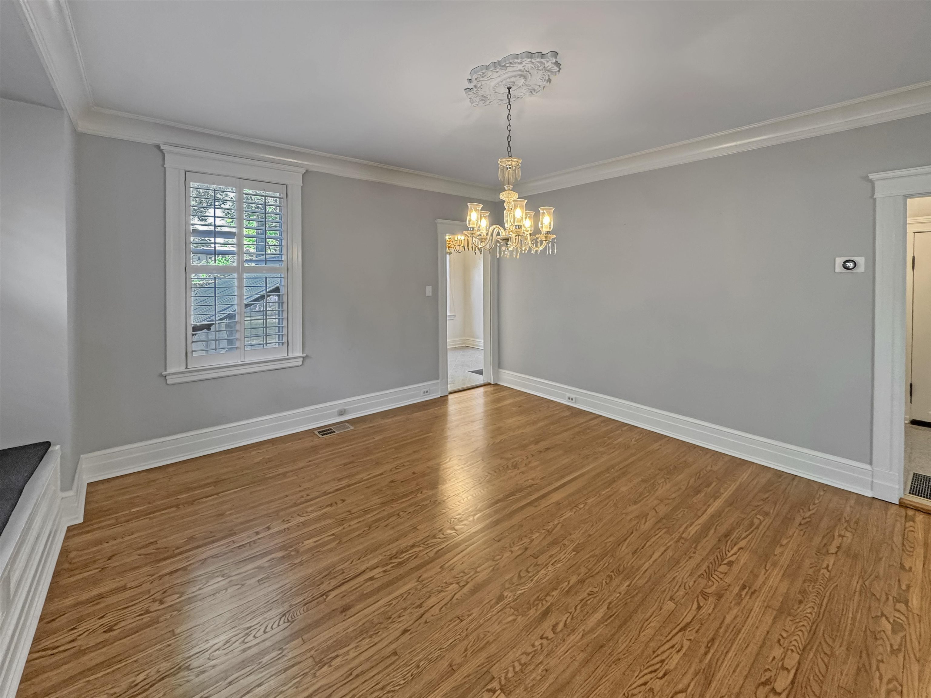 1867 Cowden Ave Property Photo 10