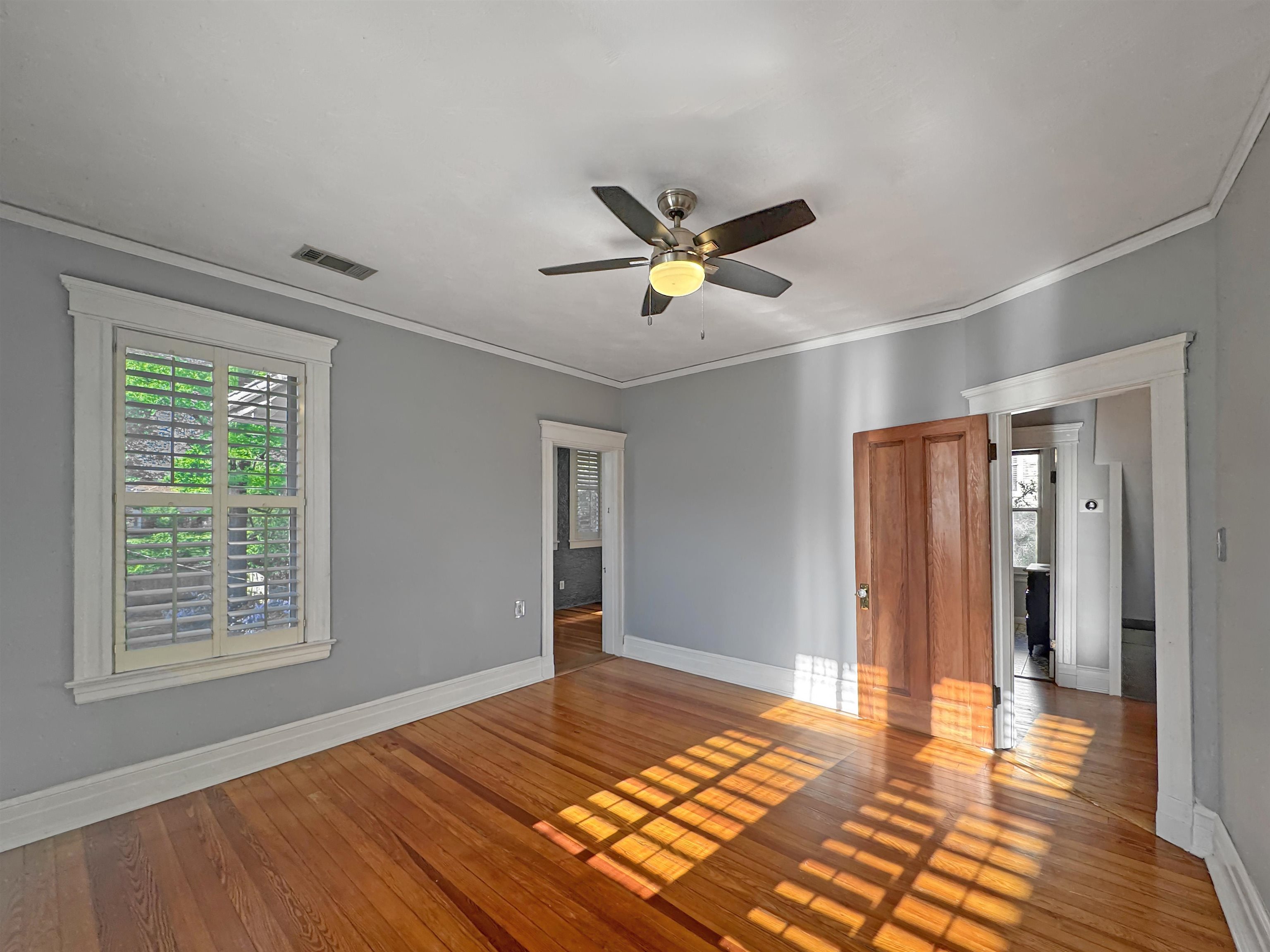 1867 Cowden Ave Property Photo 27
