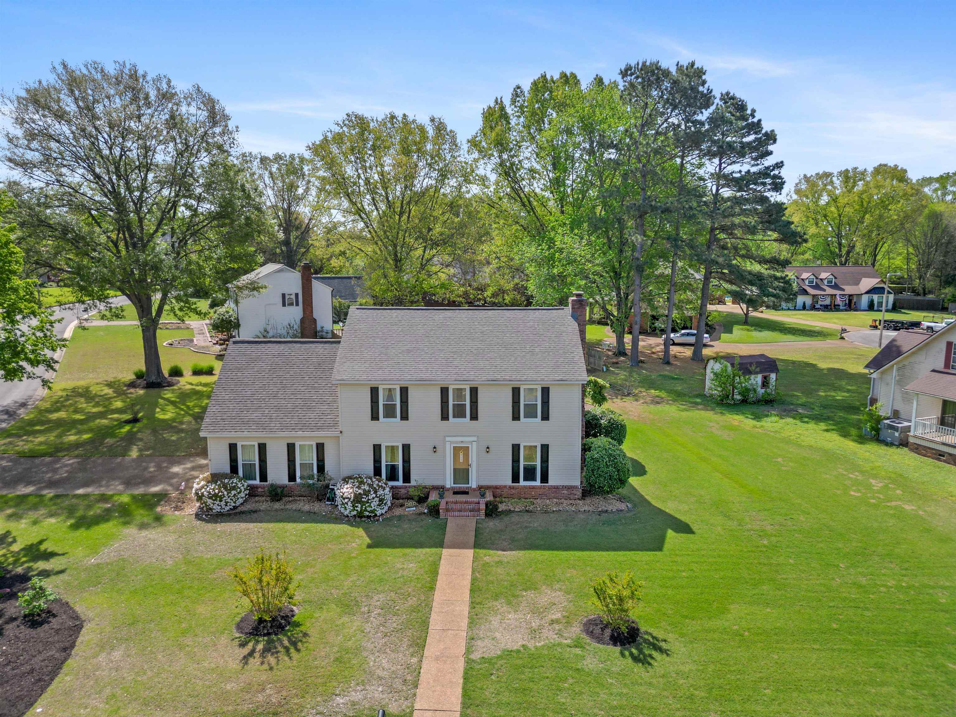 700 Lancelot Ln Property Photo 10