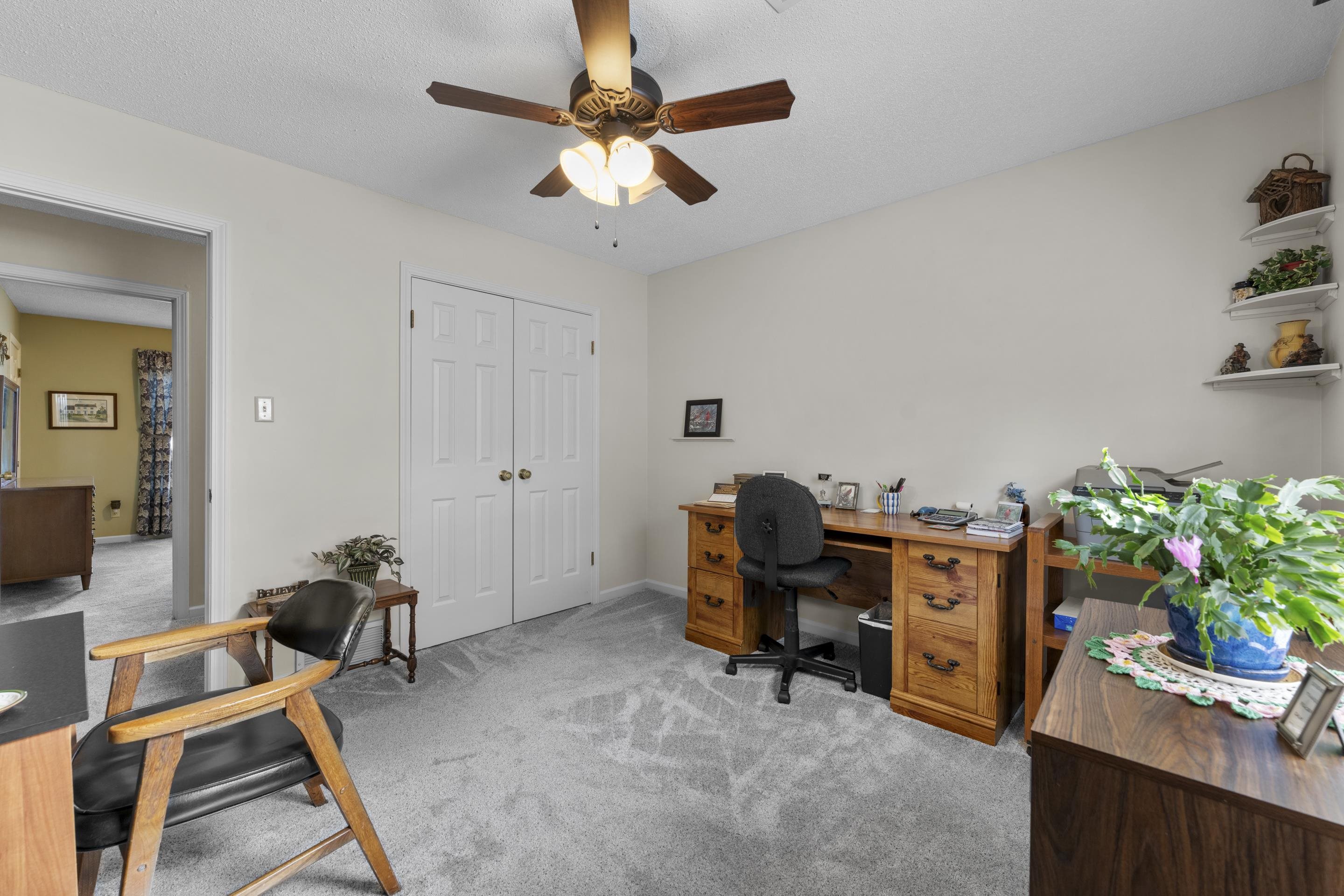 700 Lancelot Ln Property Photo 23