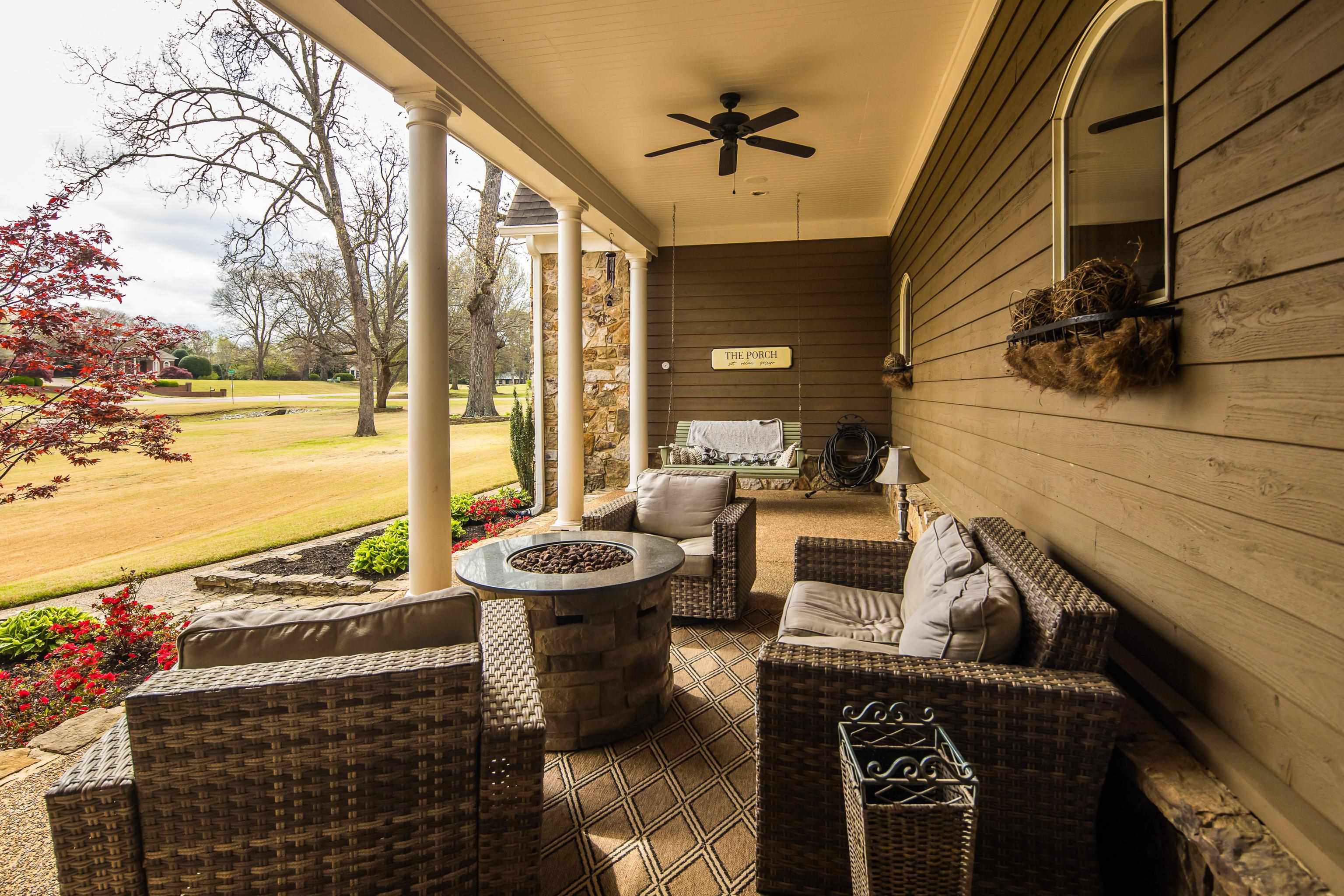 1245 Auburn Woods Dr Property Photo 5