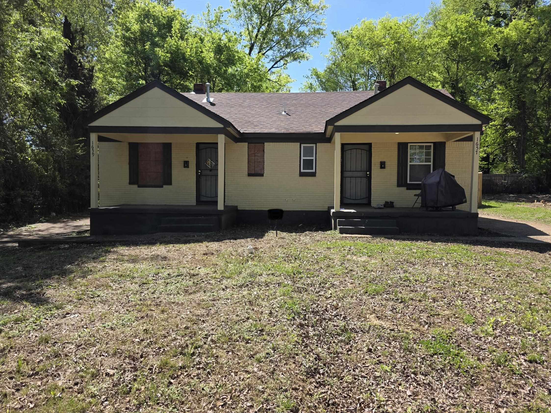 1657 SOUTHERN AVE Property Photo 1