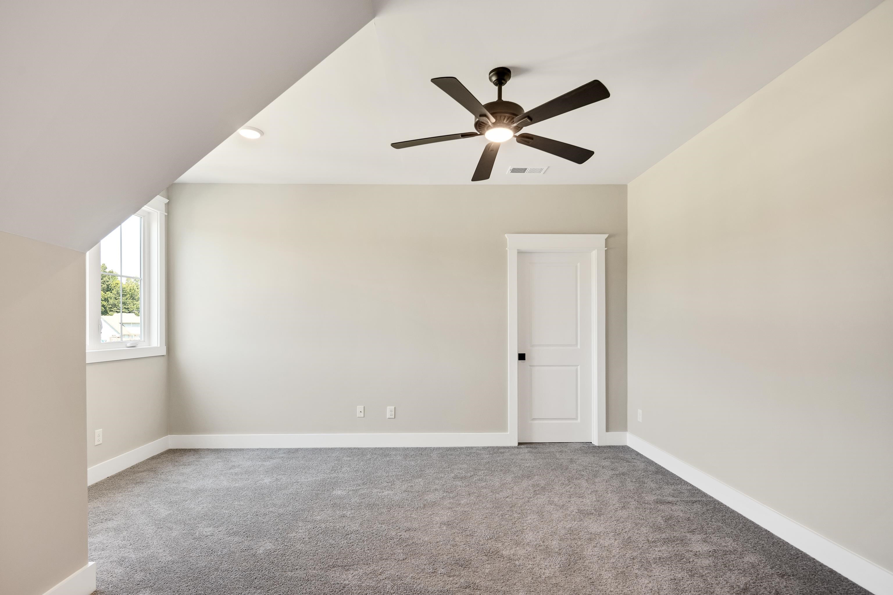 5046 Jon Oak Cv Property Photo 24